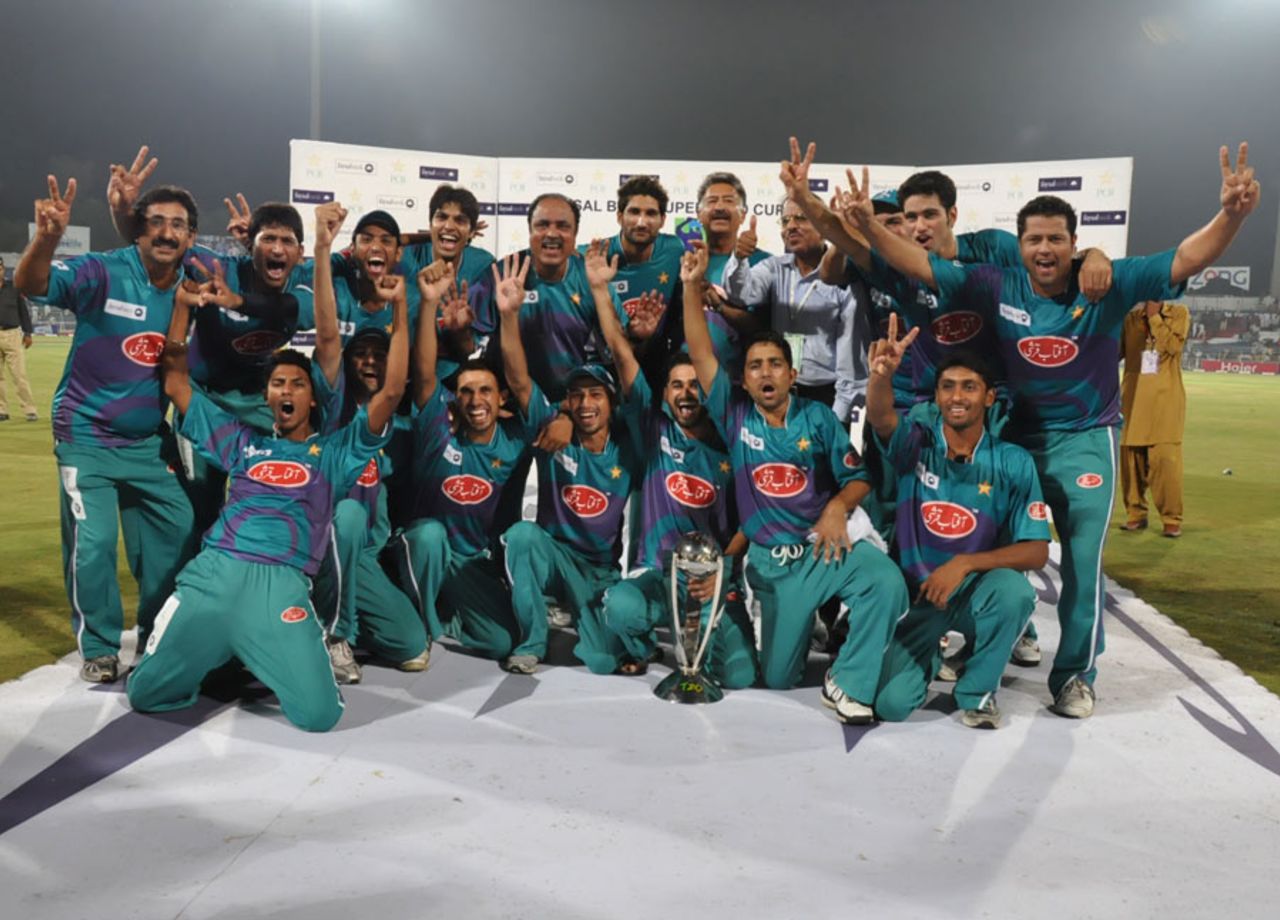 Rawalpindi Rams won the title after a SuperOver, Karachi v Rawalpindi, Faysal Bank Super Eight T20 Cup final, Faisalabad, July 1, 2011