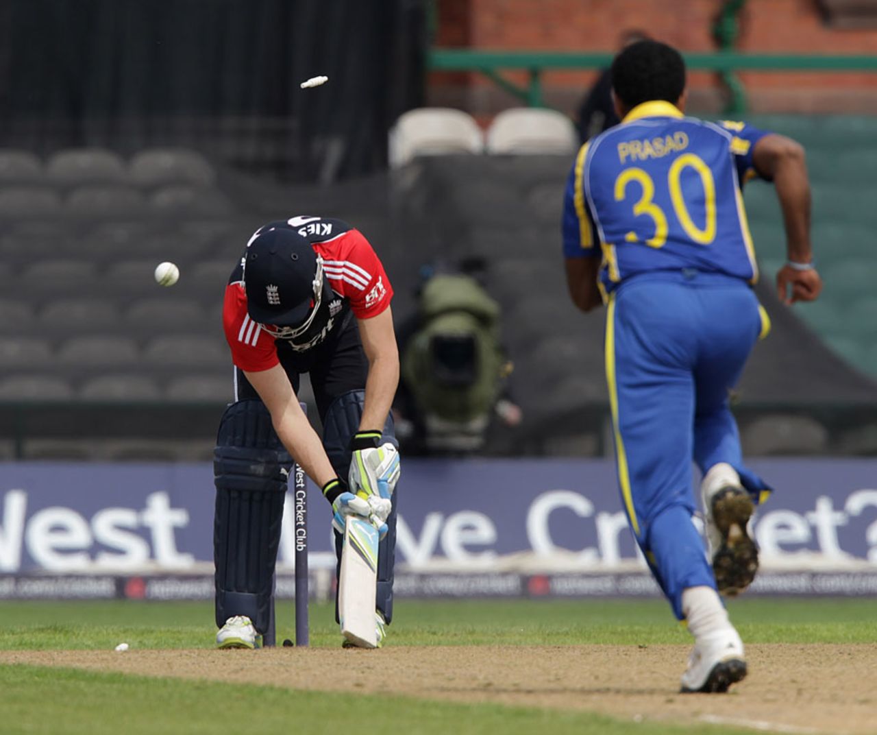 Craig Kieswetter was bowled by Dammika Prasad as England slipped, England v Sri Lanka, 5th ODI, Old Trafford, July 9 2011