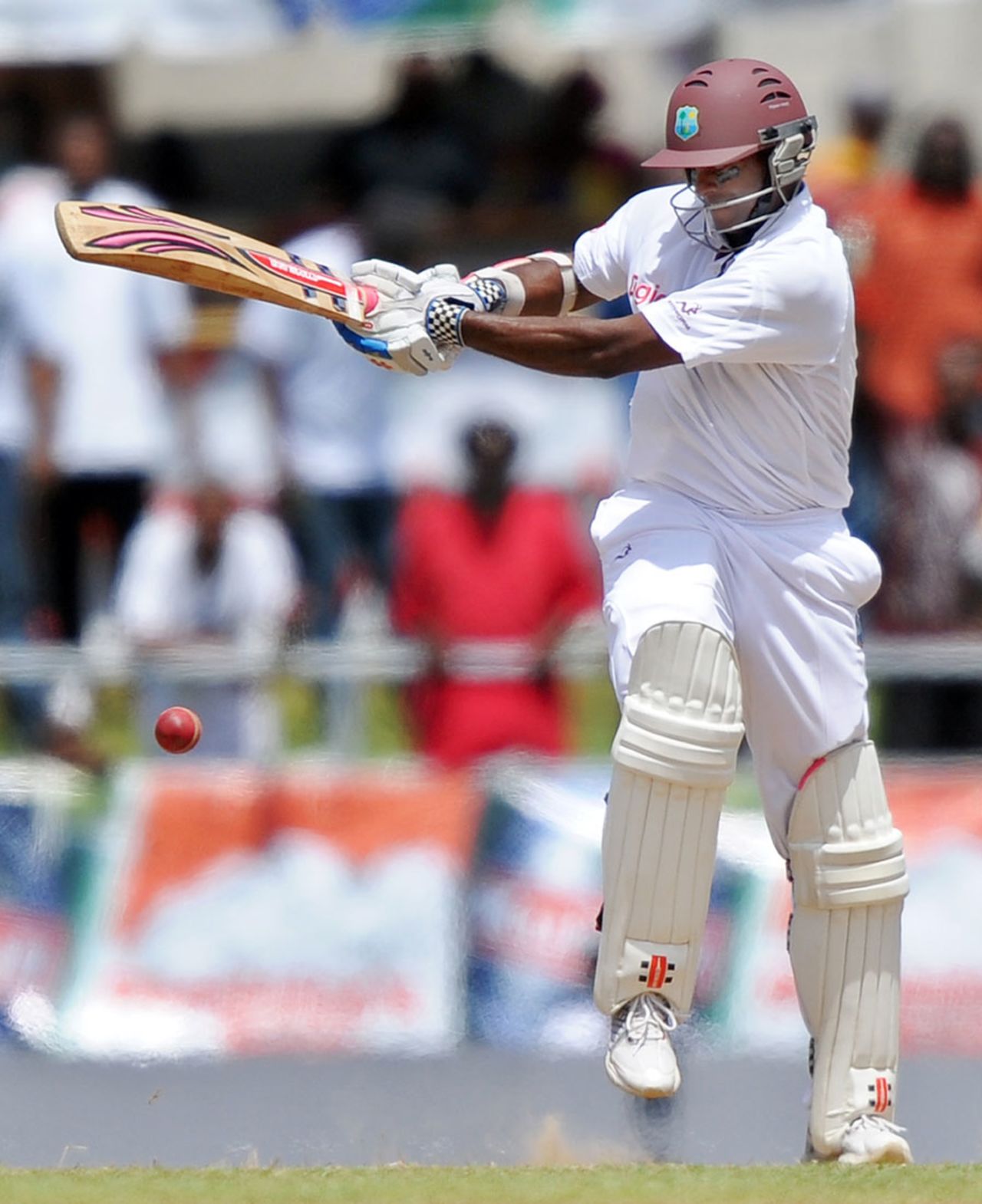 Shivnarine Chanderpaul attempts a pull, West Indies v India, 3rd Test, Dominica, 4th day, July 9, 2011