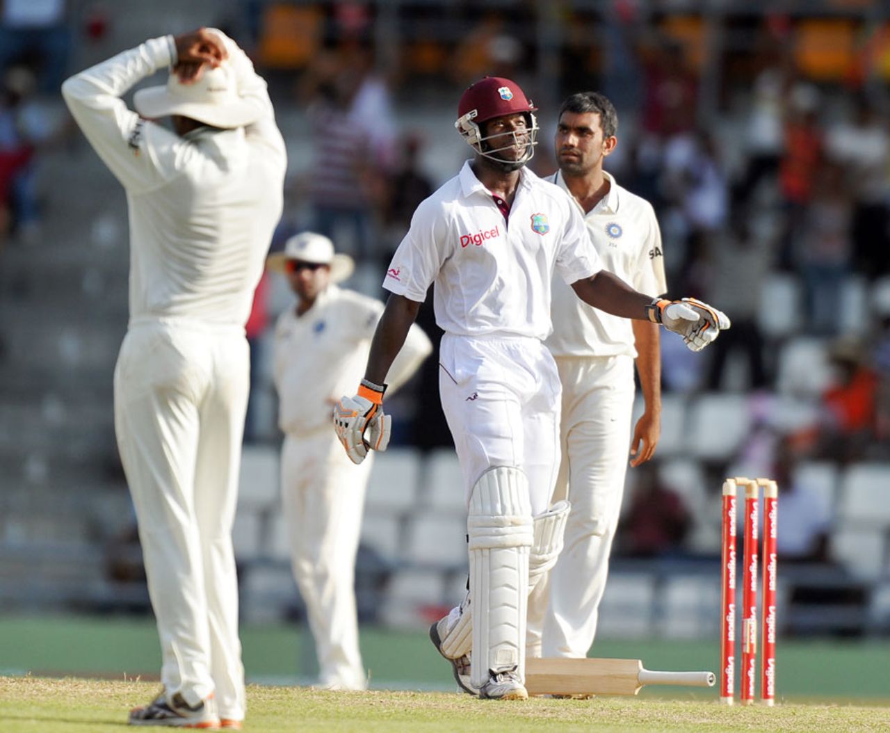 Harbhajan Singh missed the direct hit that could have run out Kirk Edwards on 99, West Indies v India, 3rd Test, Dominica, 4th day, July 9, 2011