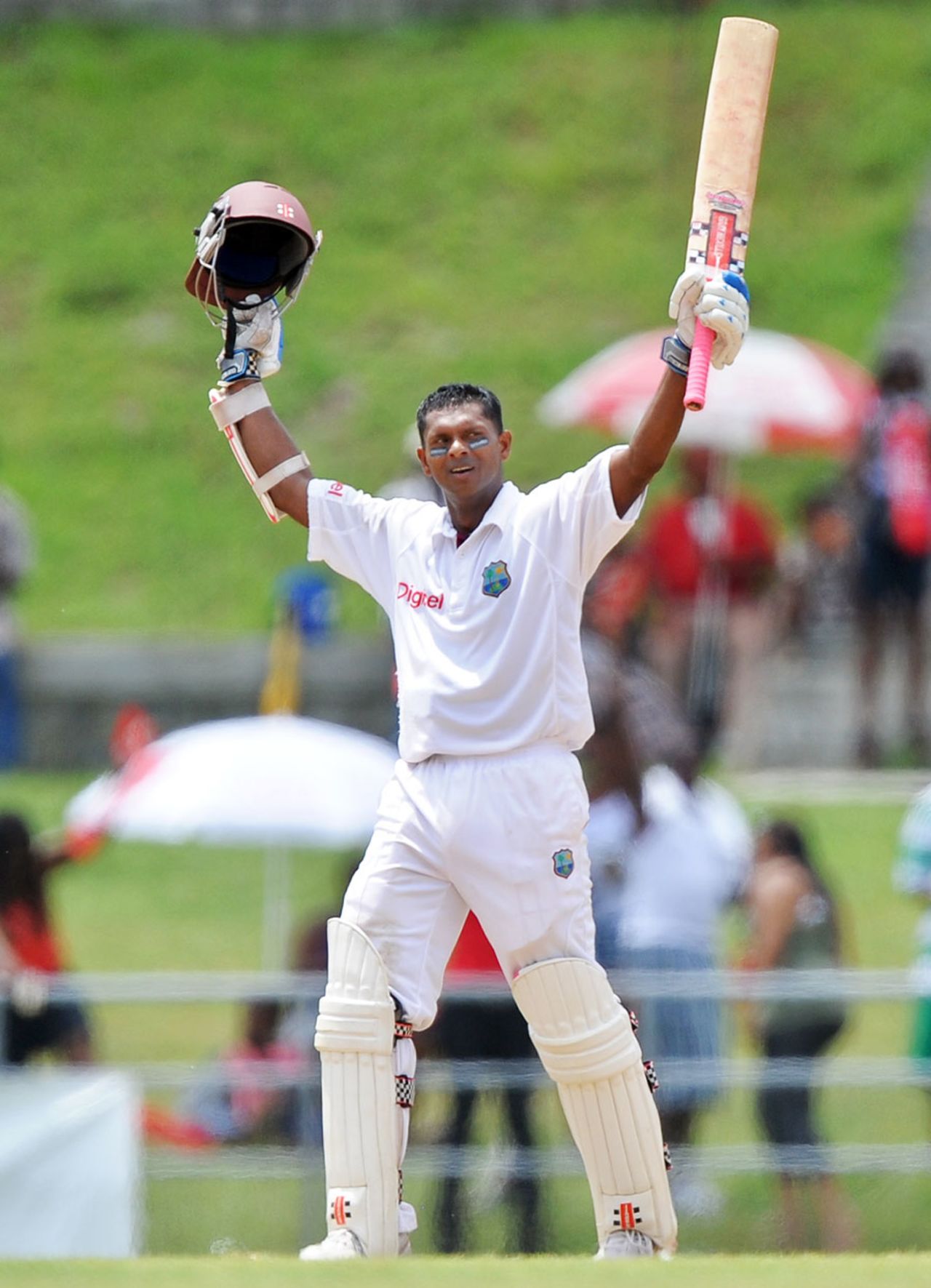Shivnarine Chanderpaul celebrates getting to a hundred, West Indies v India, 3rd Test, Dominica, 5th day, July 10, 2011