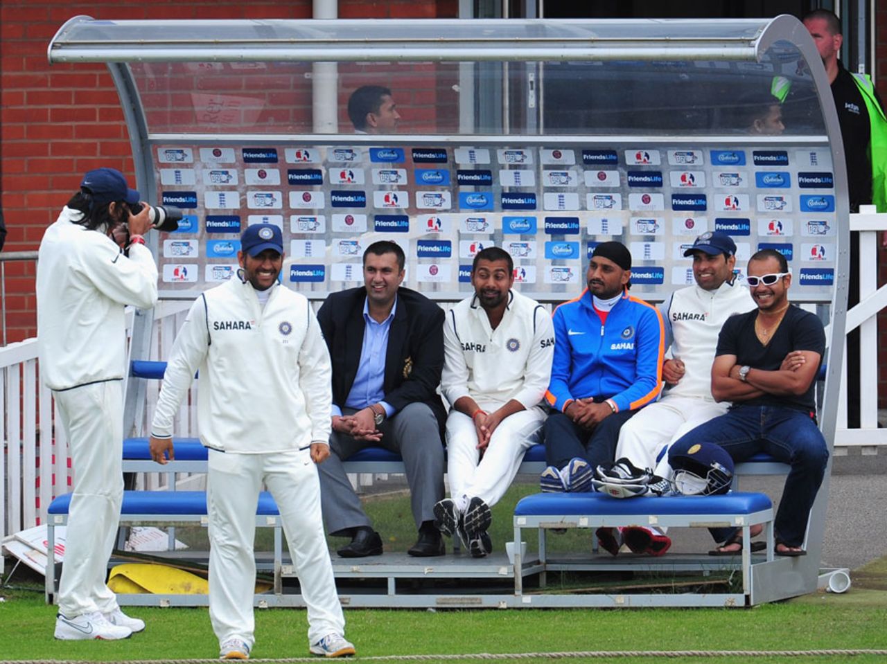 Ishant Sharma plays photographer to his team-mates, Somerset v Indians, Taunton, 2nd day, July 16, 2011