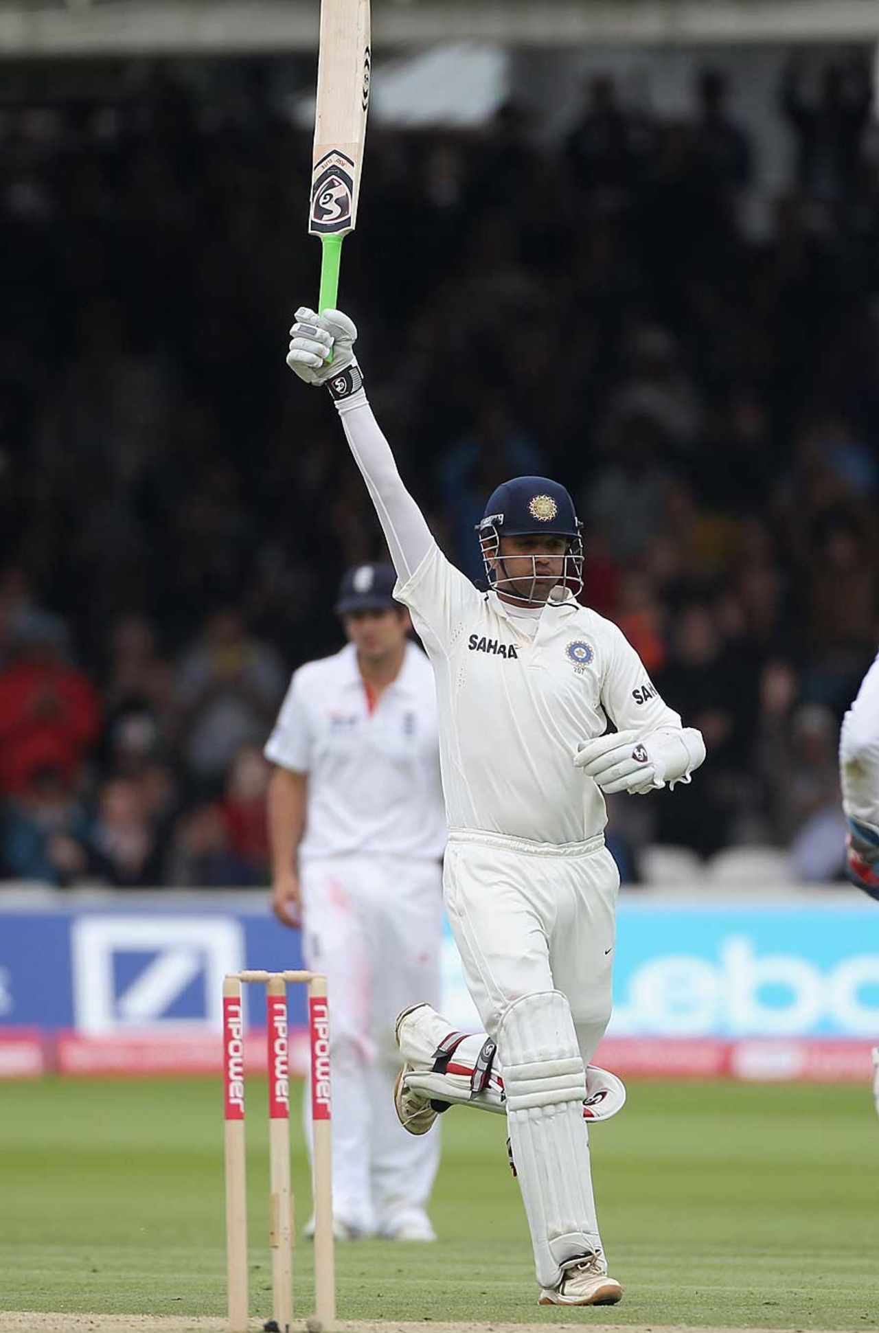 Rahul Dravid celebrates his 33rd Test century, England v India, 1st Test, Lord's, 3rd day, July 23, 2011