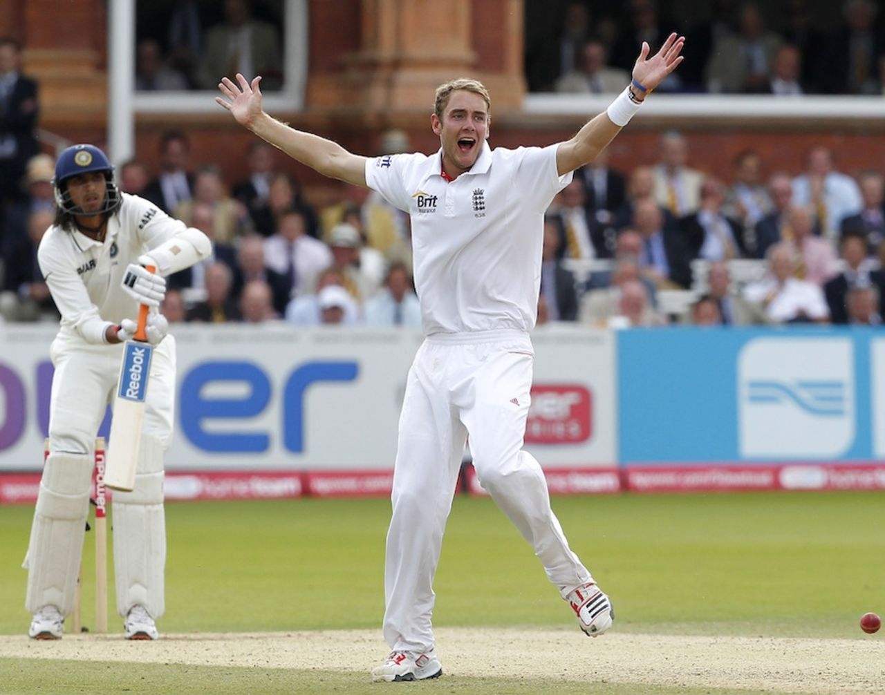 Stuart Broad secures England's win by dismissing Ishant Sharma, England v India, 1st Test, Lord's, 5th day, July 25, 2011