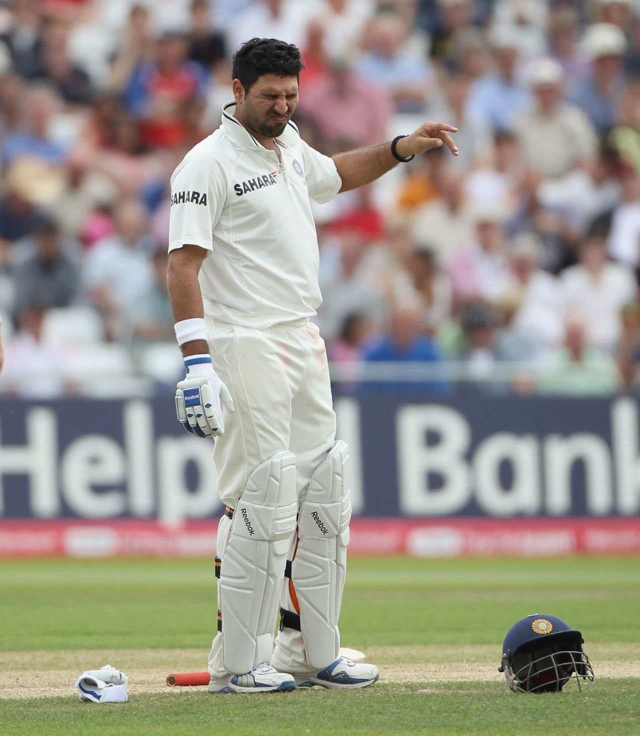 Yuvraj Singh winces after taking a stinging blow on the fingers, England v India, 2nd Test, Trent Bridge, 4th day, August 1, 2011