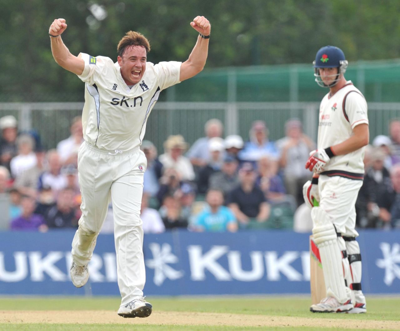 Neil Carter celebrates one of six wickets against Lancashire, Lancashire v Warwickshire, County Championship Divison One, Aigburth, August 1 2011