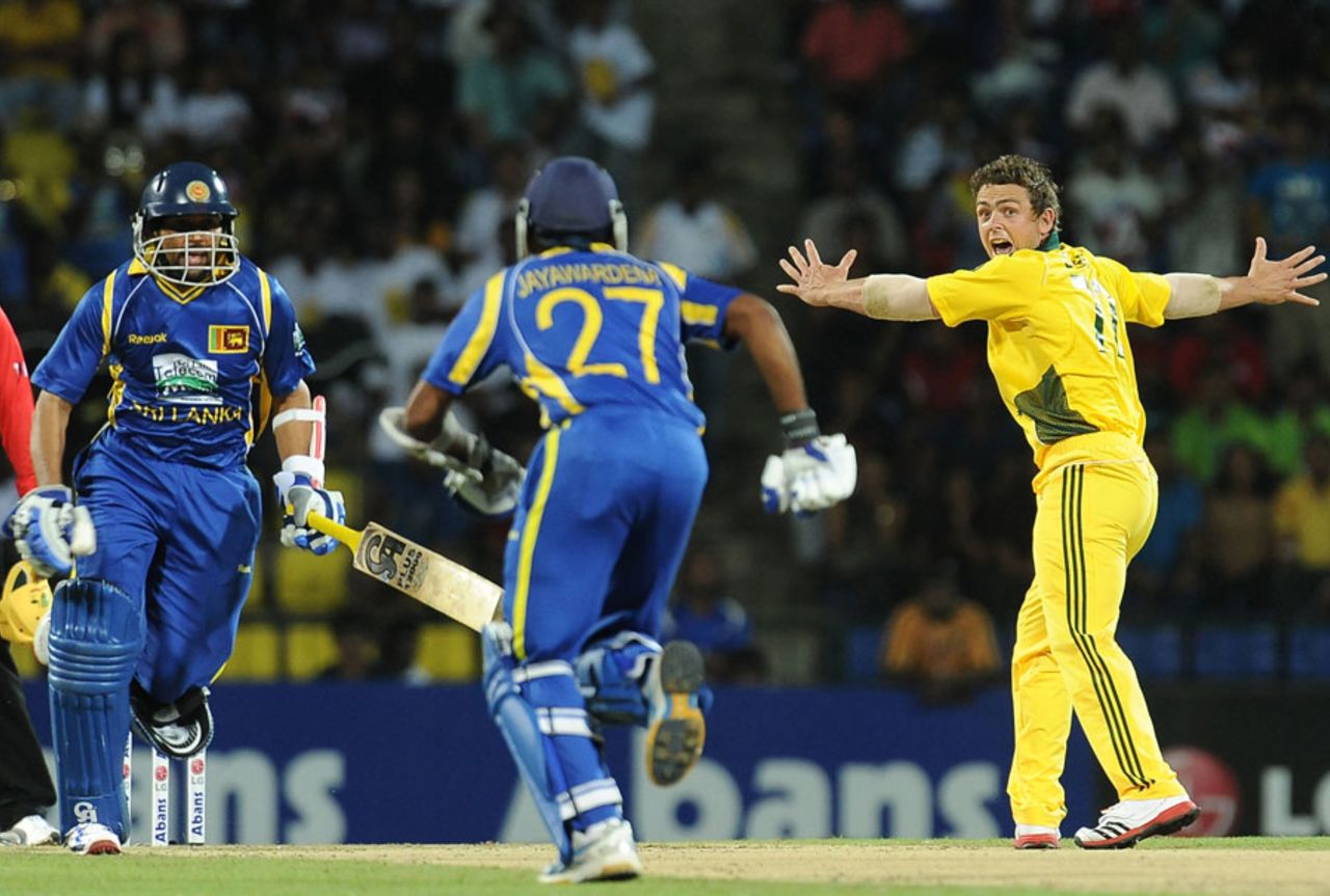 Steve O'Keefe appeals unsuccessfully for an lbw,  Sri Lanka v Australia, 1st Twenty20, Pallekele, August 6, 2011