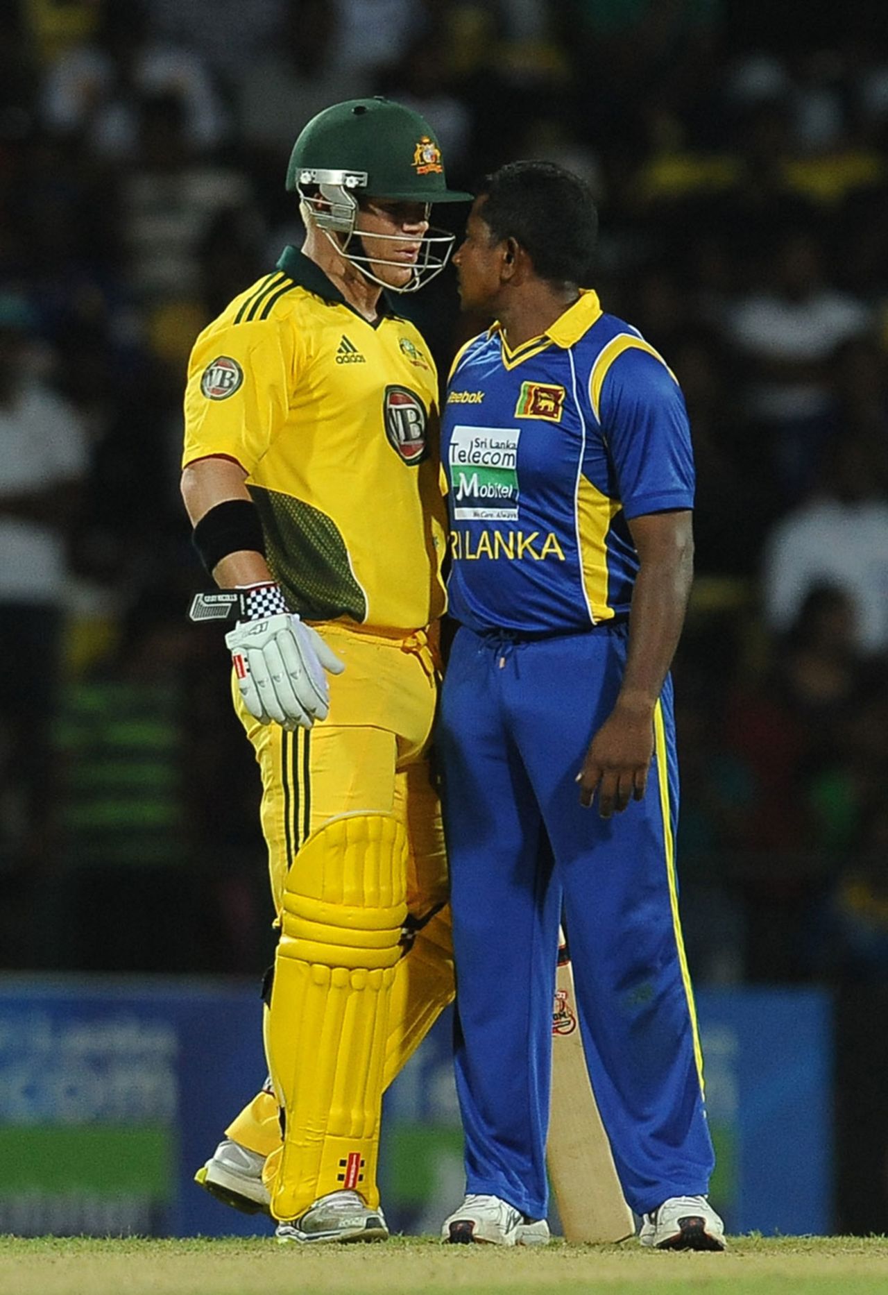 David Warner and Rangana Herath have a heated conversation, Sri Lanka v Australia, 2nd Twenty20, Pallekele, August 8, 2011