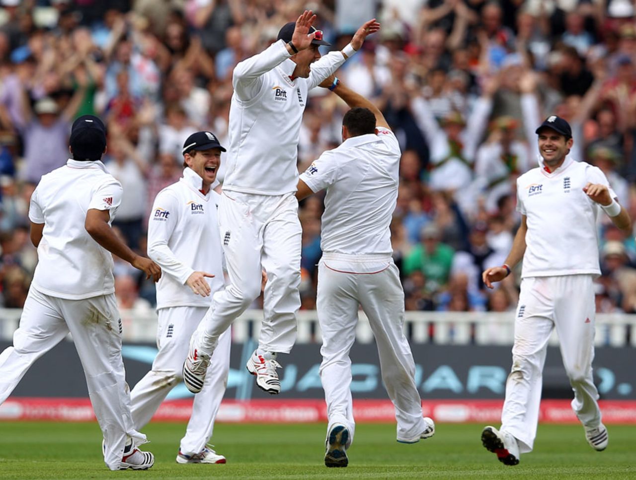 England celebrate their innings-and-242-run win, England v India, 3rd Test, Edgbaston, 4th day, August 13, 2011