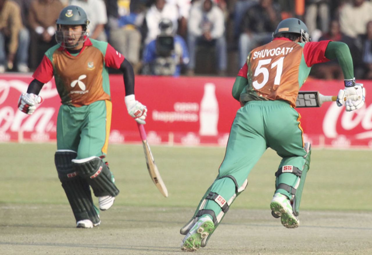 Mushfiqur Rahim and Shuvagoto Hom added 61 for the fifth wicket, the best partnership for Bangladesh, Zimbabwe v Bangladesh, 3rd ODI, Harare, August 16, 2011