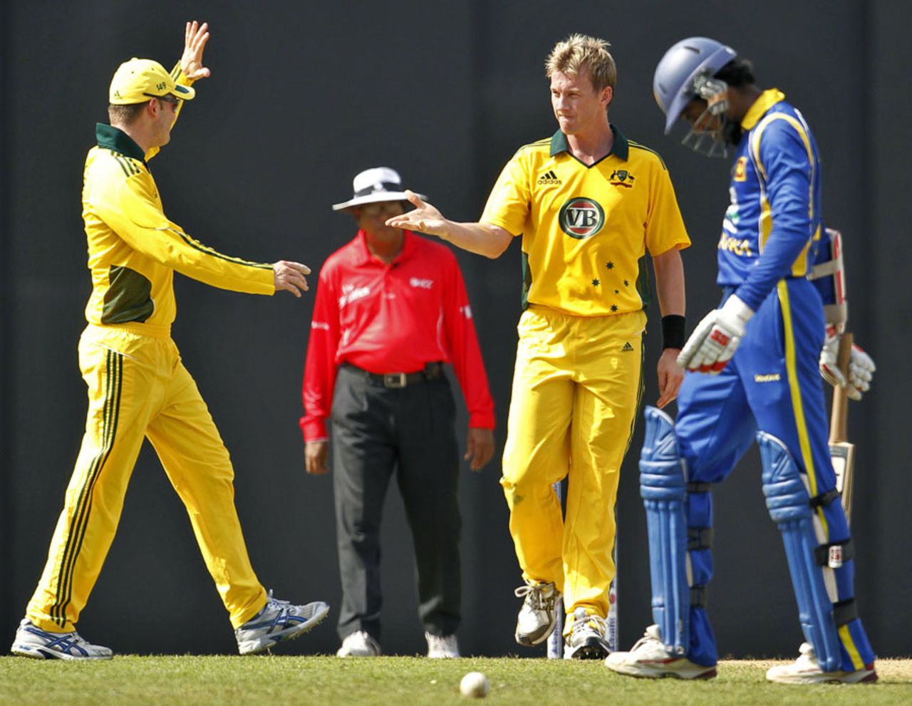 Brett Lee bowled Upul Tharanga for 8, Sri Lanka v Australia, 4th ODI, R Premadasa Stadium, Colombo, August 20, 2011