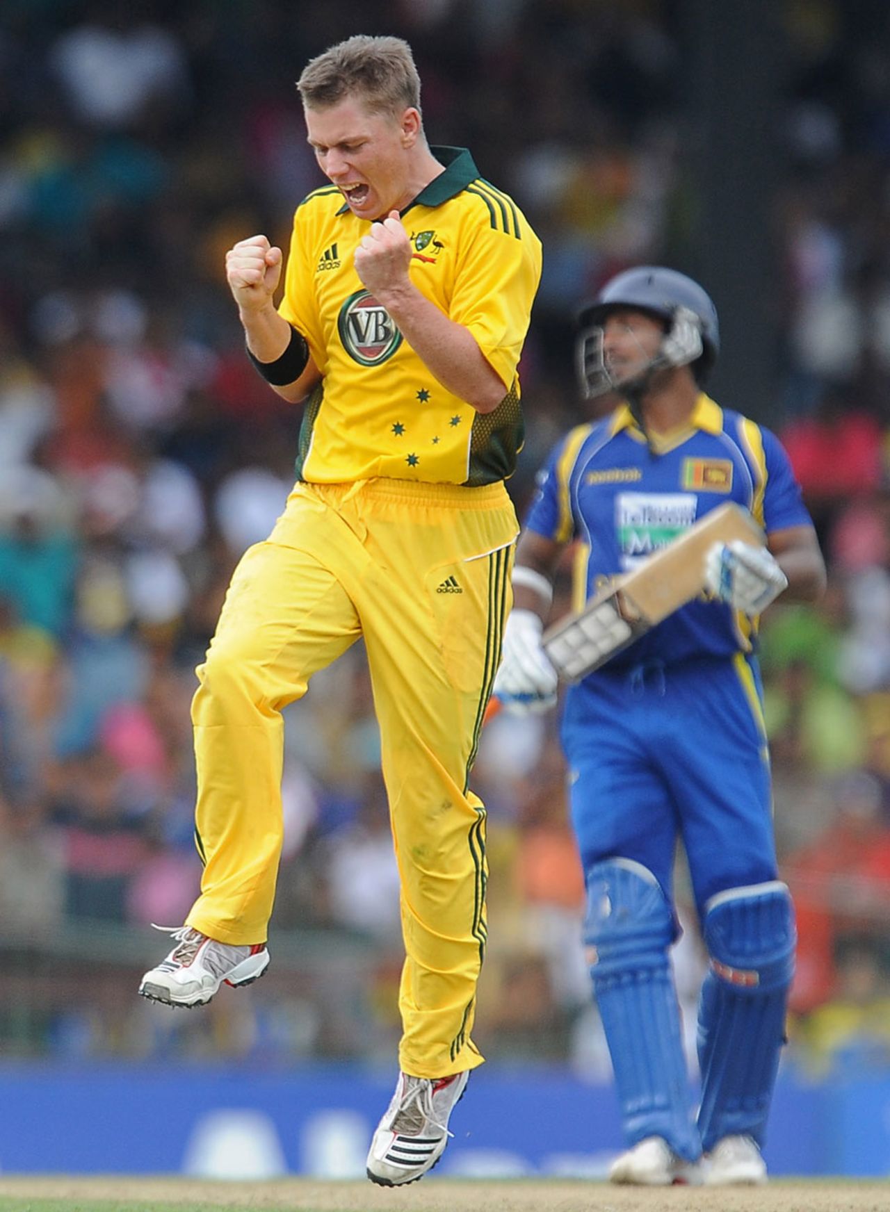Xavier Doherty celebrates Kumar Sangakkara's wicket, Sri Lanka v Australia, 4th ODI, R Premadasa Stadium, Colombo, August 20, 2011