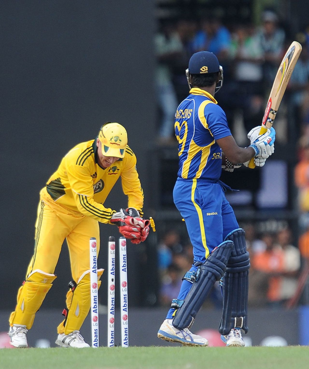 Angelo Mathews was stumped off Xavier Doherty, Sri Lanka v Australia, 4th ODI, R Premadasa Stadium, Colombo, August 20, 2011