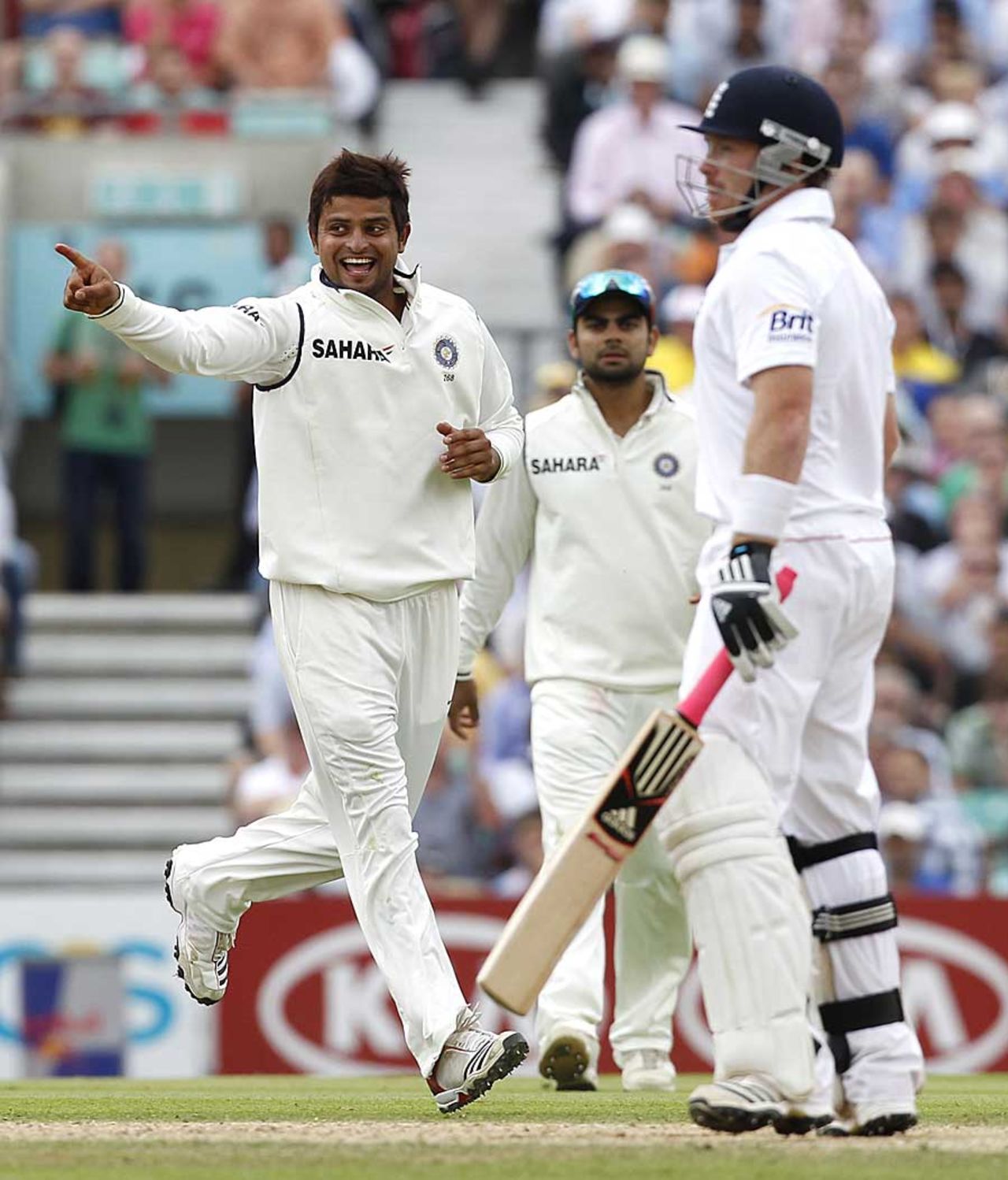 Suresh Raina trapped Ian Bell in front, England v India, 4th Test, The Oval, 3rd day, August 20, 2011