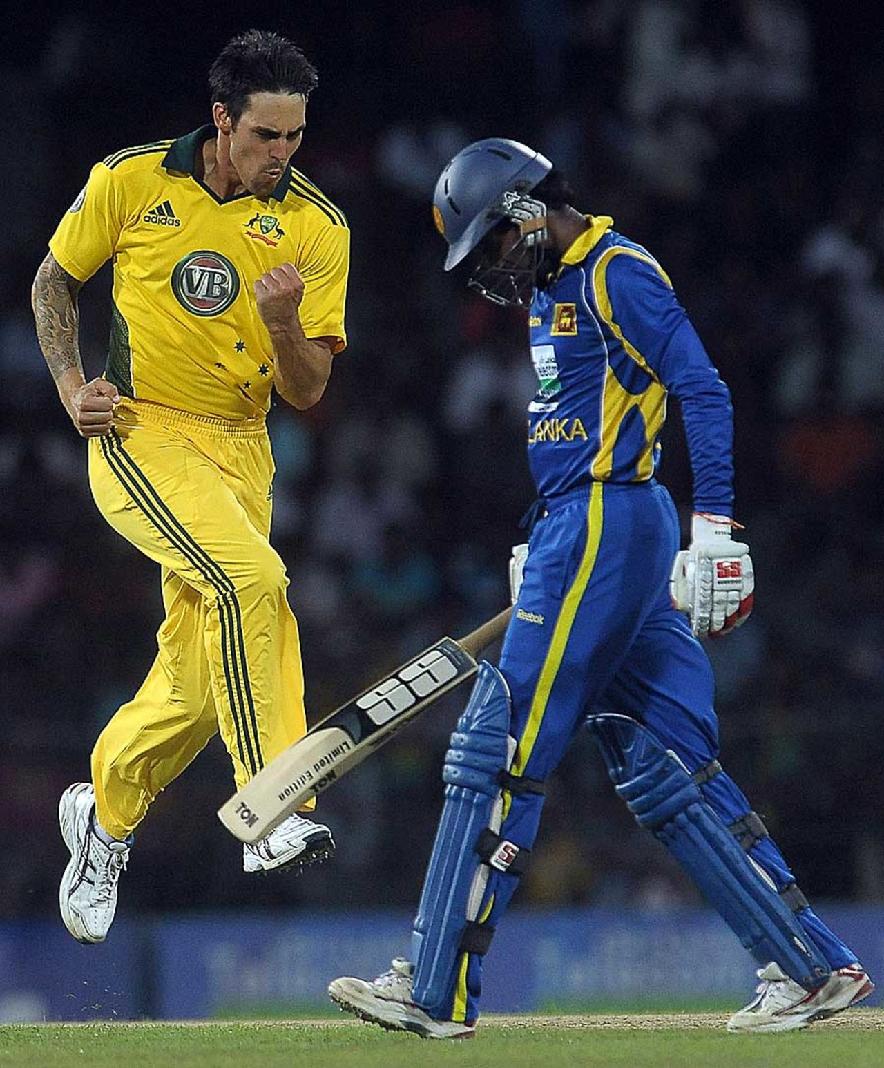 Mitchell Johnson dismissed Upul Tharanga early, Sri Lanka v Australia, 5th ODI, Colombo, August 22, 2011