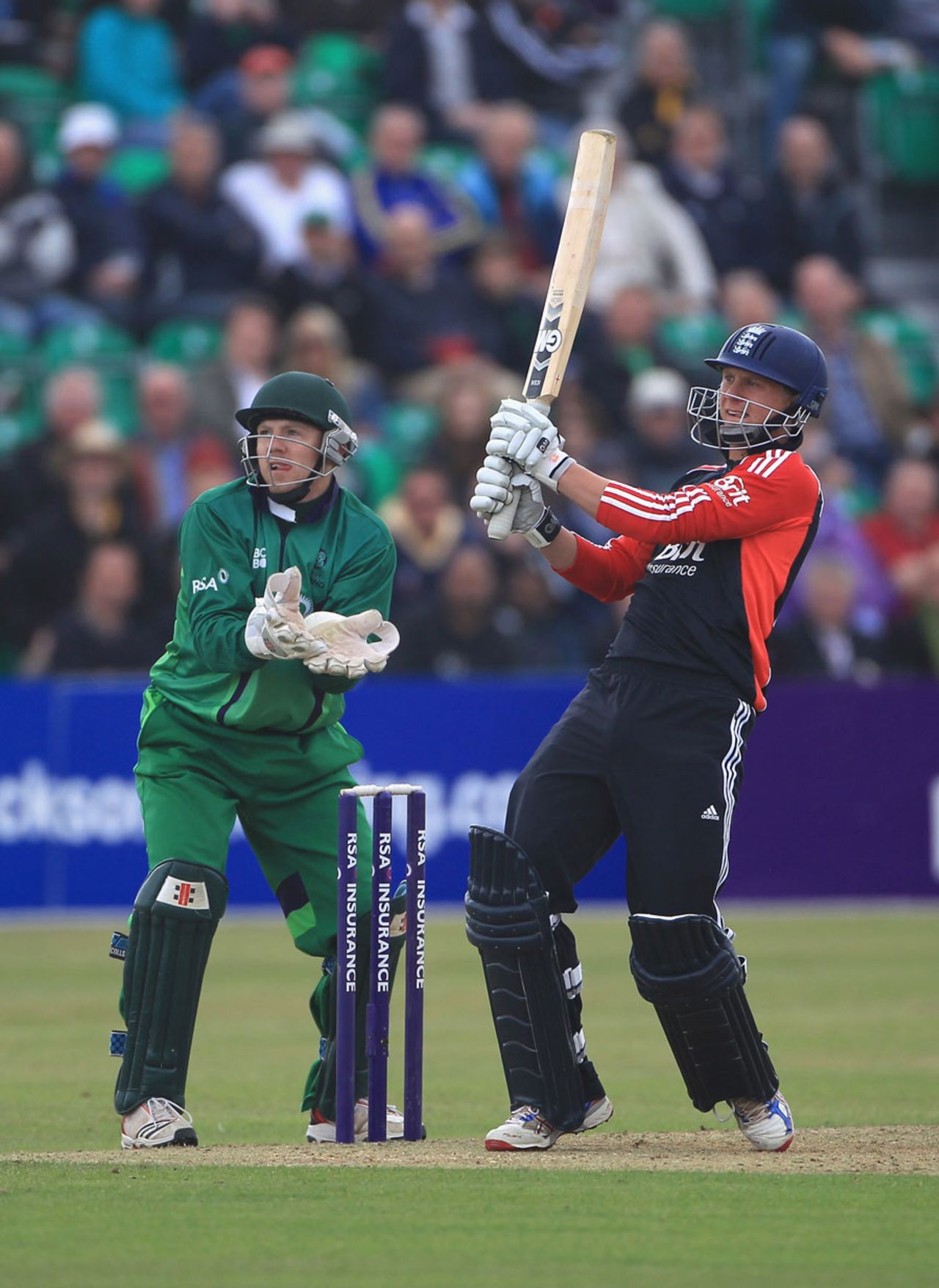 Scott Borthwick cracked a useful 15 from nine balls to boost England's innings, Ireland v England, only ODI, Clontarf, August 25, 2011