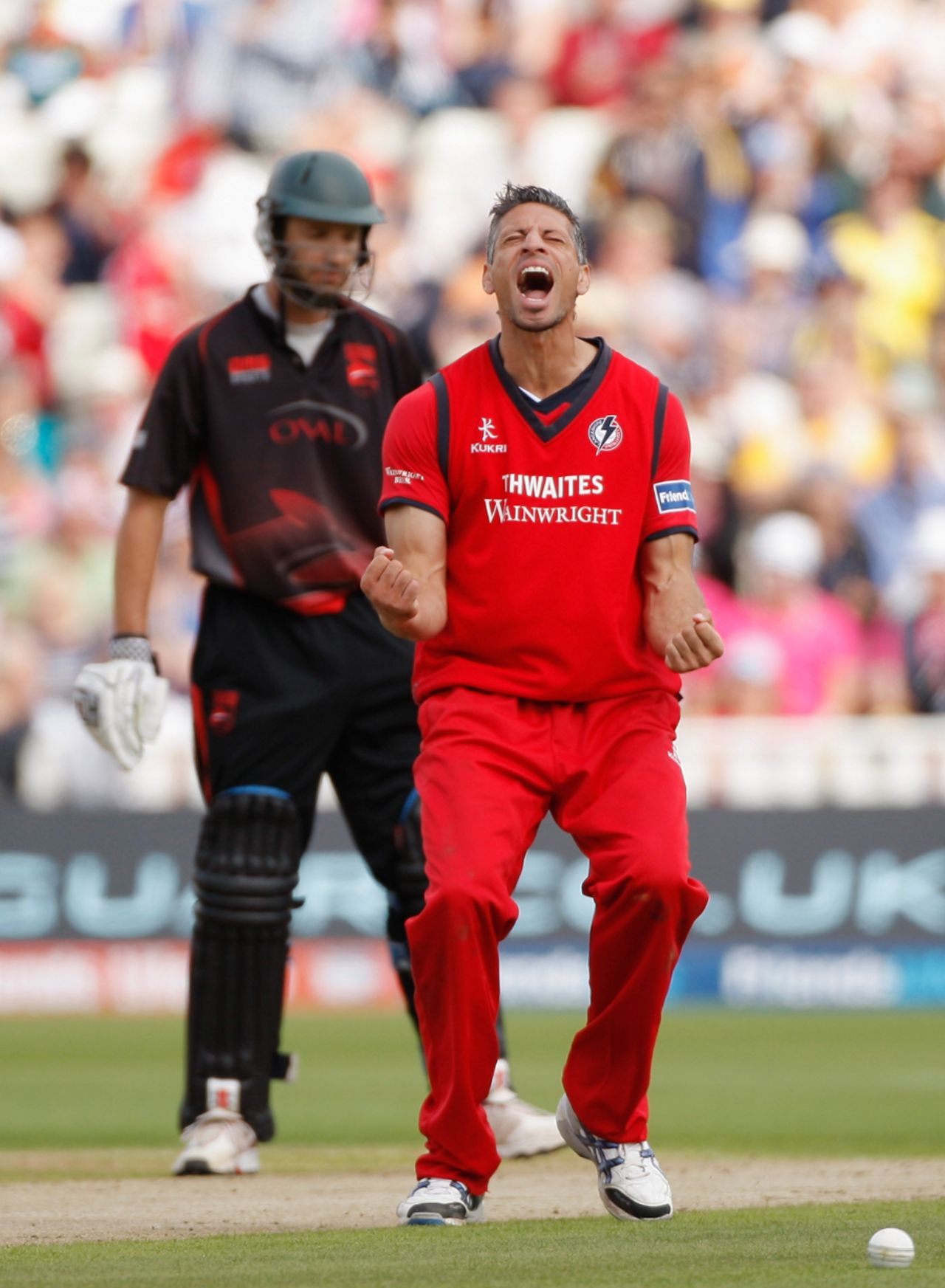 Sajid Mahmood roars in celebration after striking with his first ball of the match, Lancashire v Leicestershire, Friends Life t20, 1st Semi Final, Edgbaston, August 27 2011