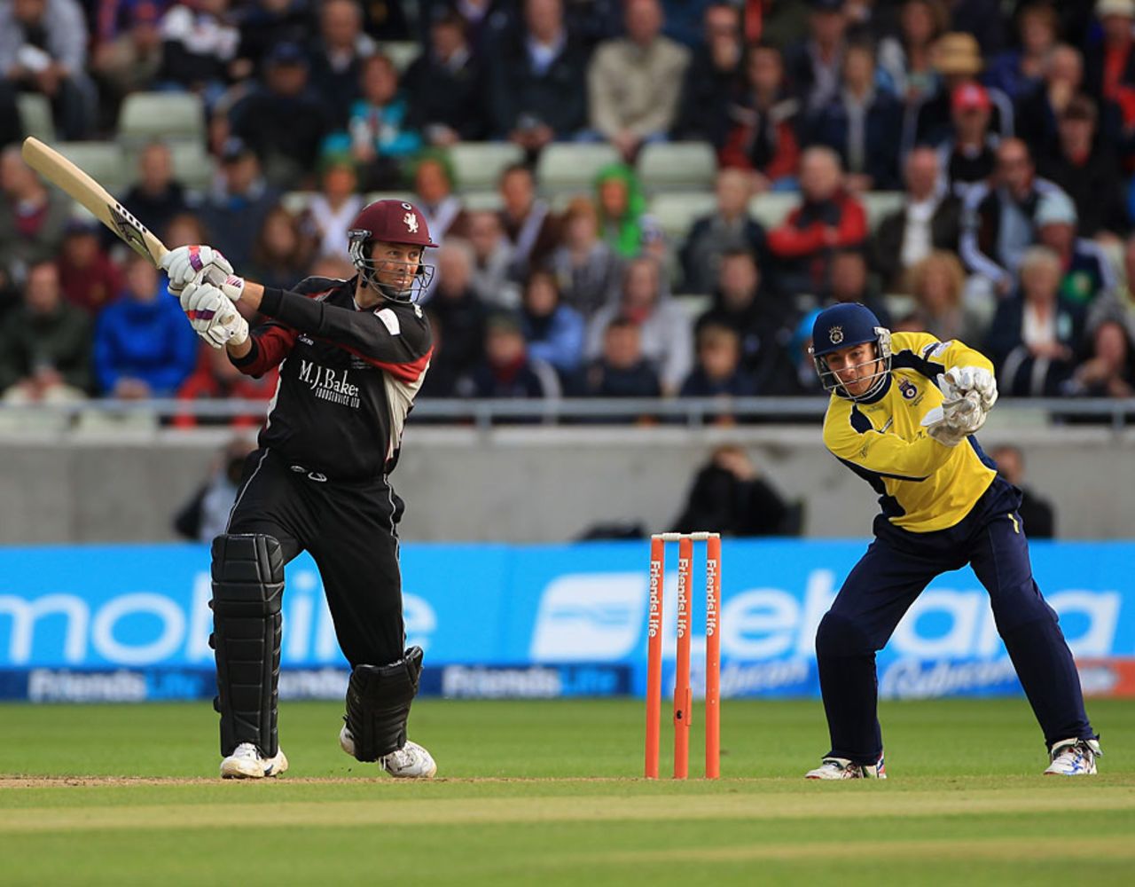 Marcus Trescothick launched Somerset's chase in fine style, Hampshire v Somerset, Friends Life t20, 2nd Semi Final, Edgbaston, August 27 2011
