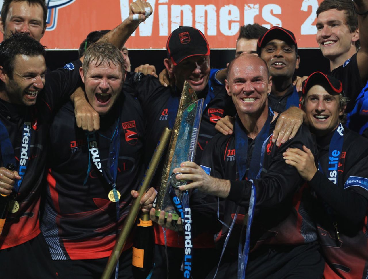 Leicestershire's players, including Matthew Hoggard, Paul Nixon and James Taylor, celebrate victory, Leicestershire v Somerset, Final, Friends Life t20, Edgbaston, August 27 2011