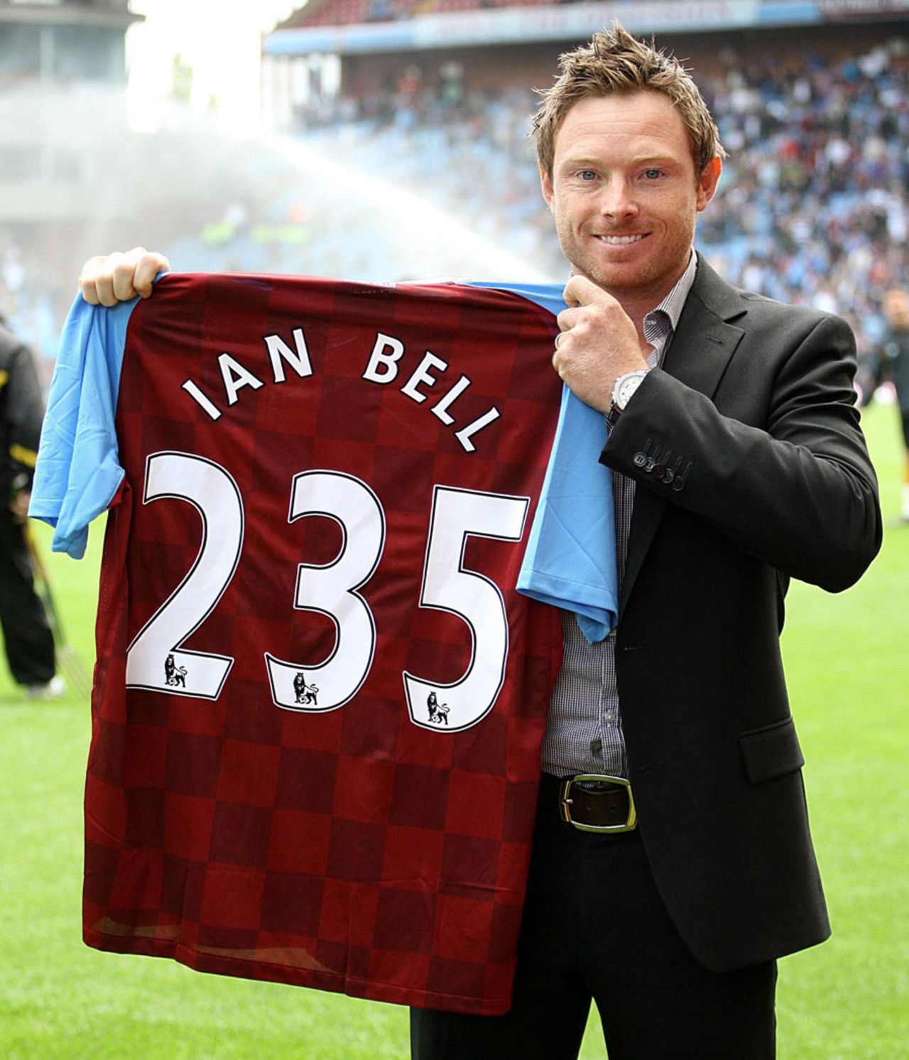 Ian Bell with a shirt of Aston Villa football club signifying his highest Test score, Birmingham, August 27, 2011