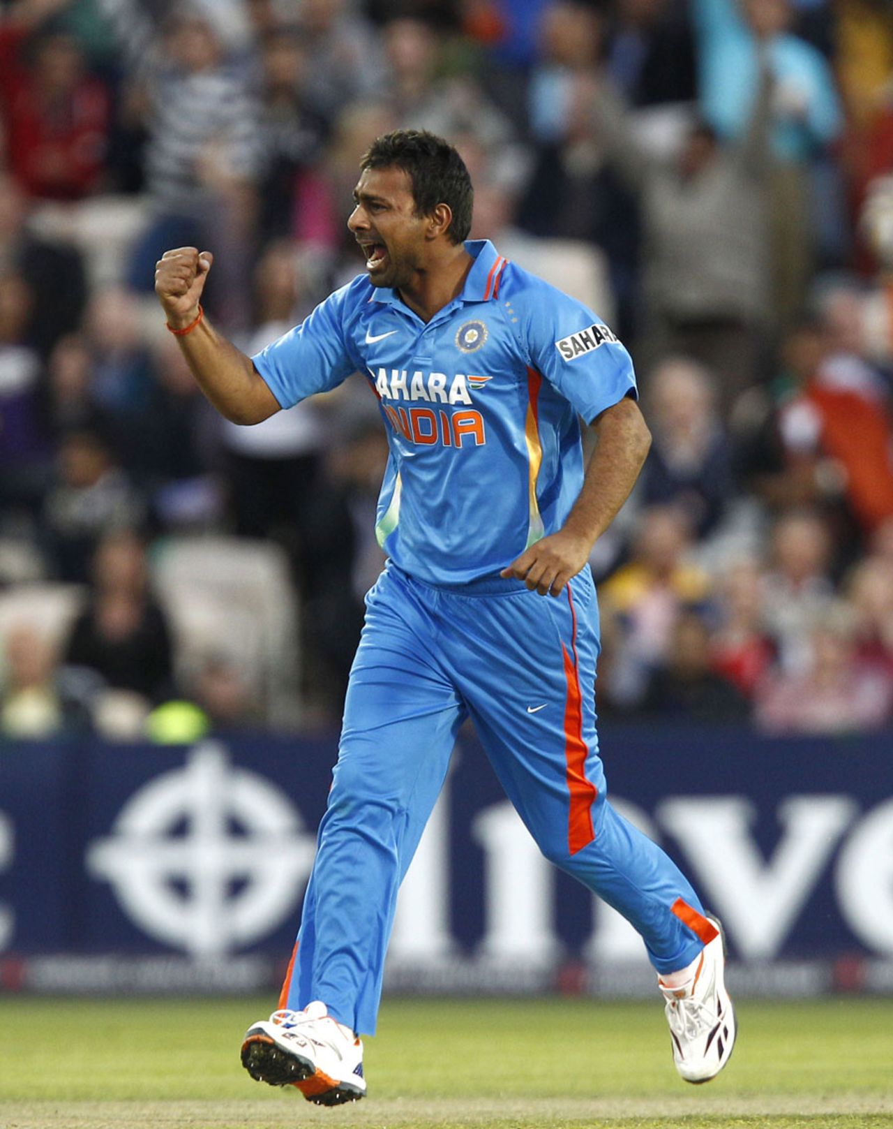 Praveen Kumar struck in his first over, England v India, Twenty20, Old Trafford, August 31, 2011
