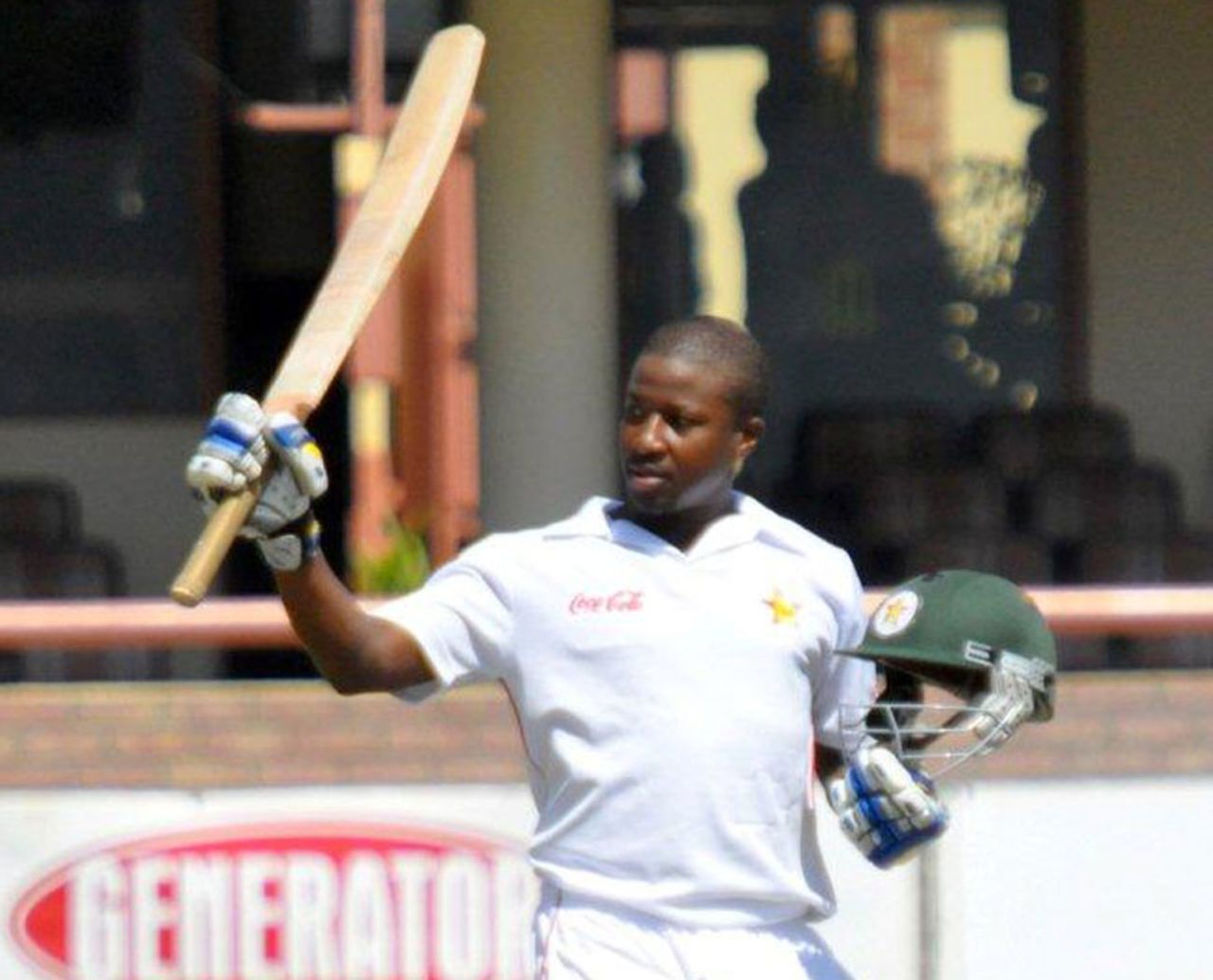 Tino Mawoyo acknowledges the applause for his maiden Test hundred, Zimbabwe v Pakistan, only Test, Bulawayo, 2nd day, September 2, 2011