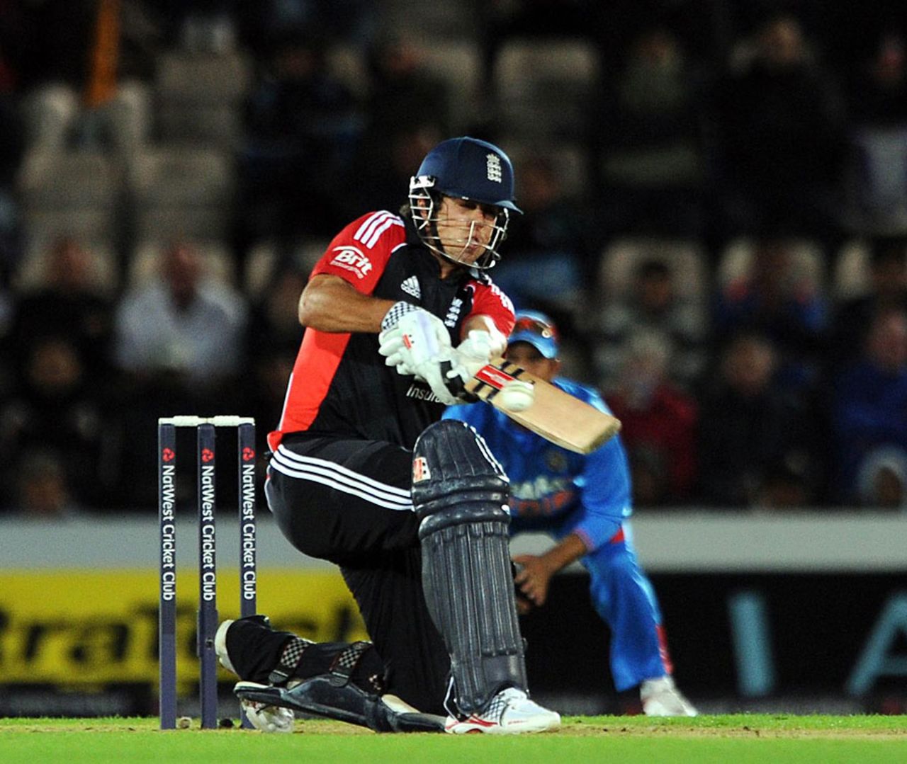 Alastair Cook showed glimpses of invention as he anchored England's chase, England v India, 2nd ODI, Rose Bowl, September 6 2011