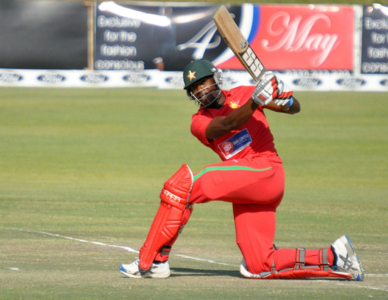 Vusi Sibanda slog sweeps, Zimbabwe v Pakistan, 1st ODI, Bulawayo, September 8, 2011