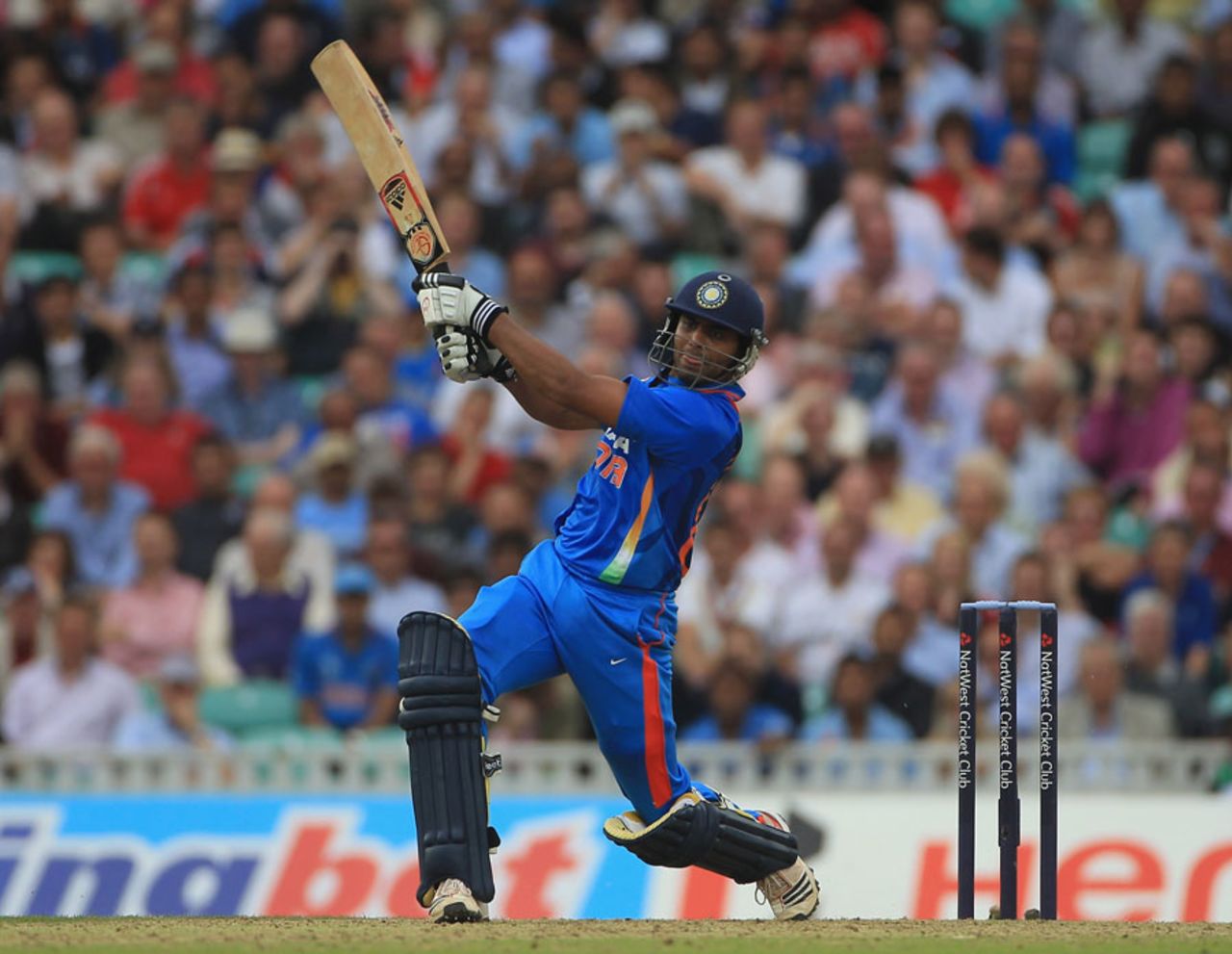 Ravindra Jadeja powers one down the ground, England v India, 3rd ODI, The Oval, September 9 2011