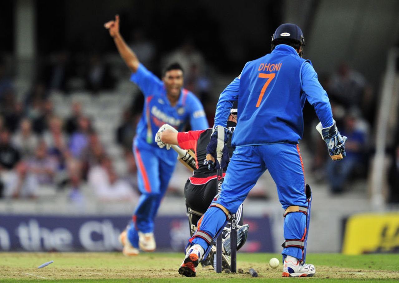 Jonathan Trott was bowled by R Ashwin as India surged back into the game, England v India, 3rd ODI, The Oval, September 9, 2011