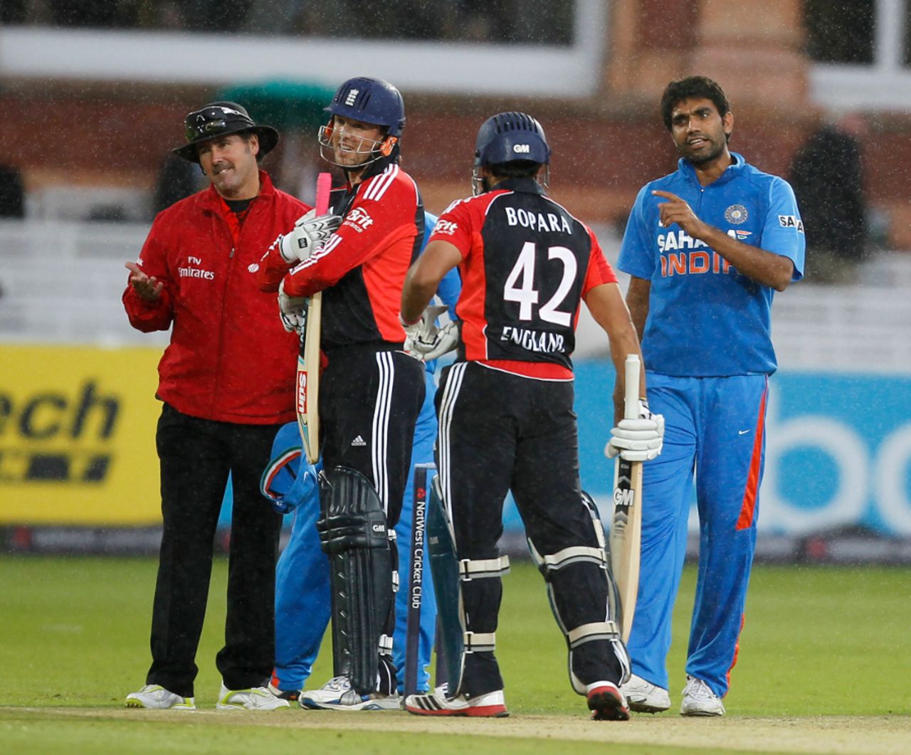 The rain brought a few controversial moments with it, England v India, 4th ODI, Lord's, September 11, 2011