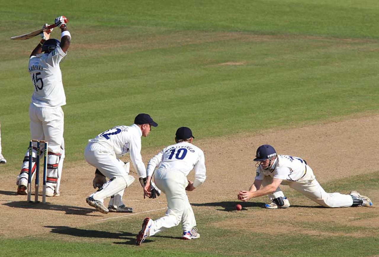 There were some close calls for the Hampshire batsmen, Hampshire v Warwickshire, County Championship, Division One, September 15, 2011