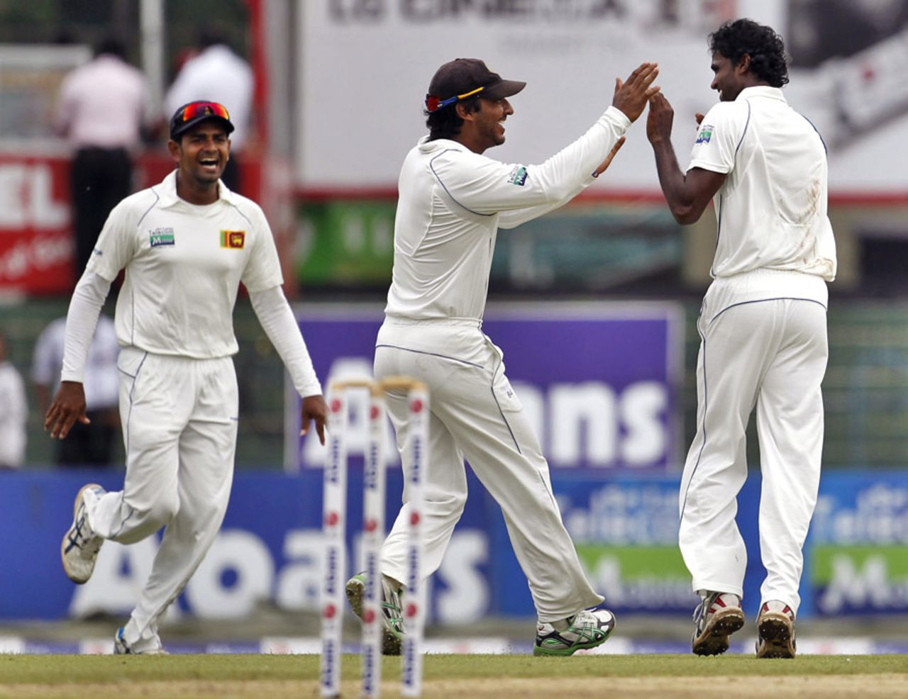 Shaminda Eranga celebrates his first Test wicket, Sri Lanka v Australia, 3rd Test, SSC, Colombo, 1st day, September 16, 2011