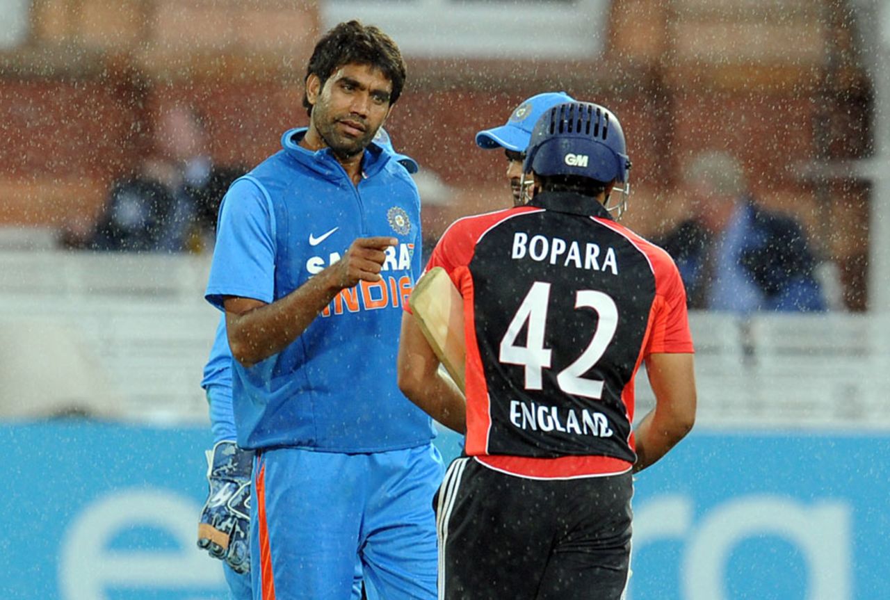 Munaf Patel talks to Ravi Bopara, England v India, 4th ODI, Lord's, September 11, 2011