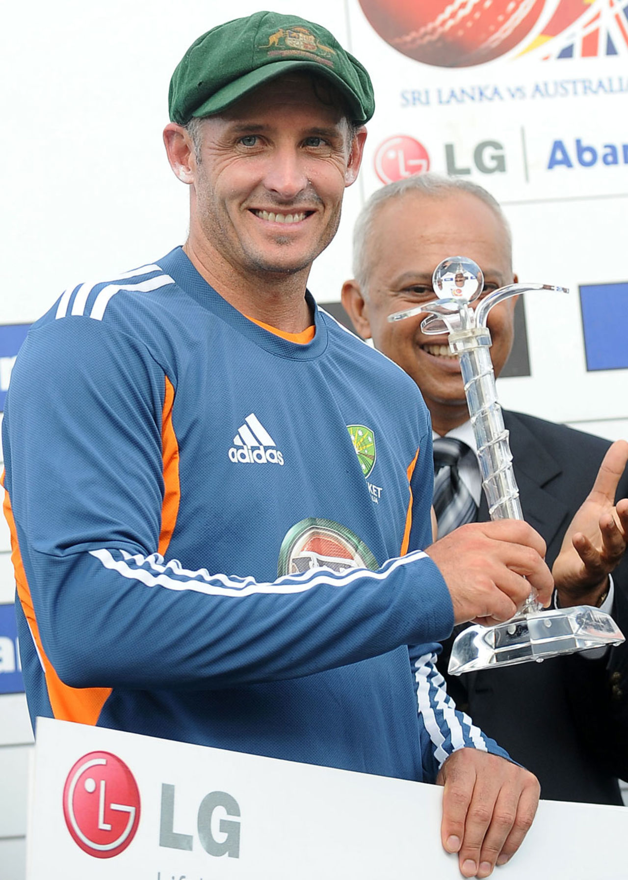 Michael Hussey is named Man of the Series, Sri Lanka v Australia, 3rd Test, Colombo, 5th day, September 20, 2011
