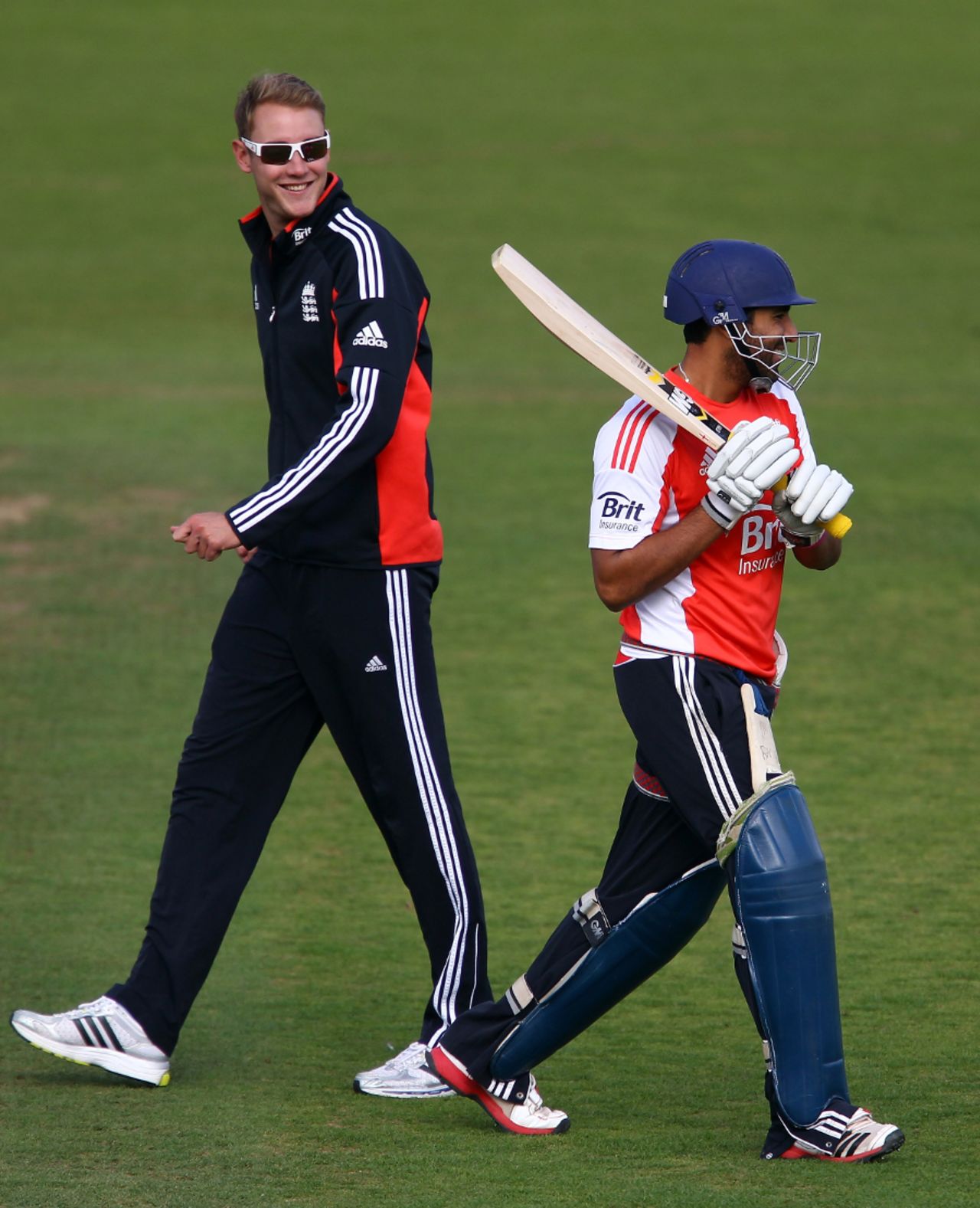Stuart Broad and Ravi Bopara pass each other during England's training session, The Oval, September 22 2011