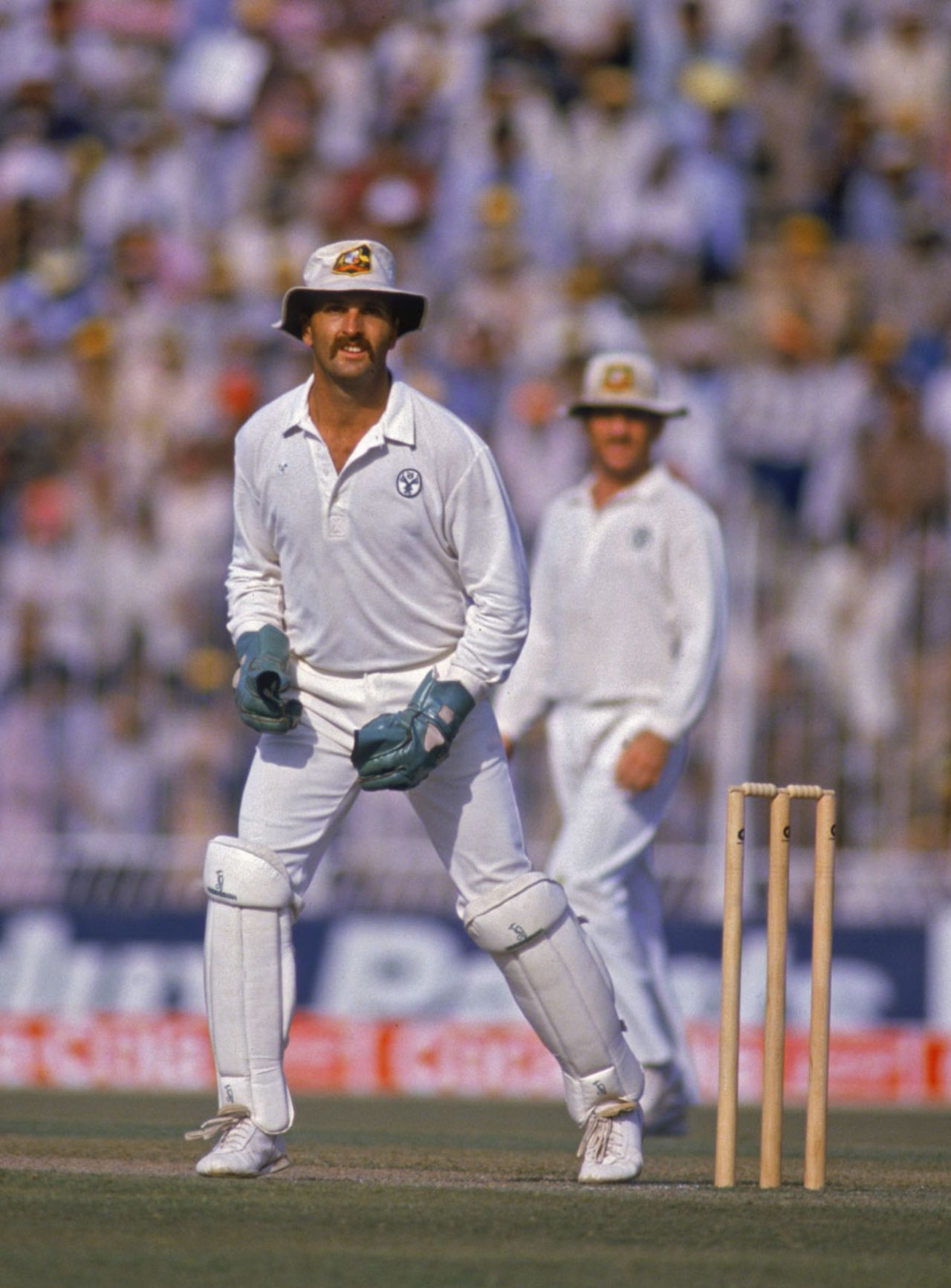 Greg Dyer waits for a return from the outfield, Pakistan v Australia, World Cup semi-final, Lahore, November 4, 1987