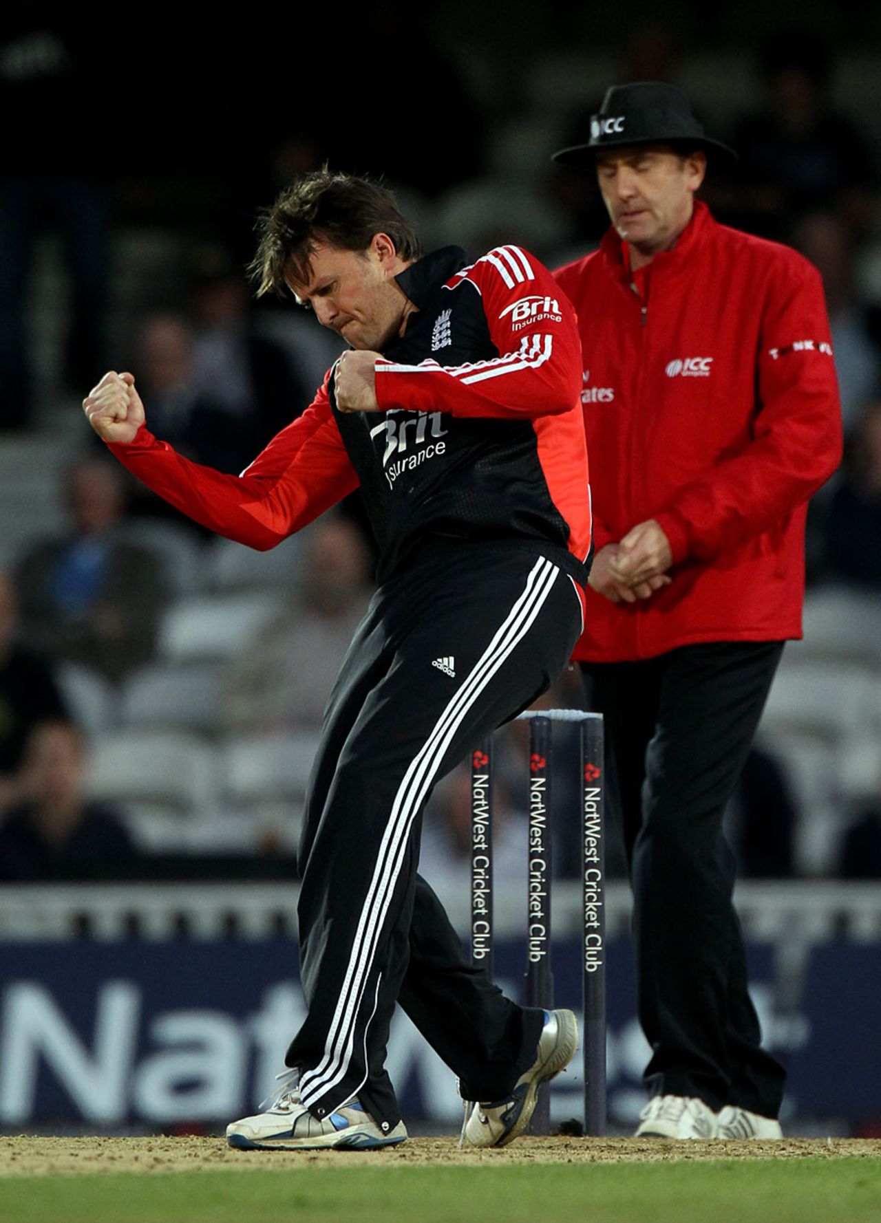 Graeme Swann took his first wicket as England captain, England v West Indies, 1st Twenty20, The Oval, September 23, 2011