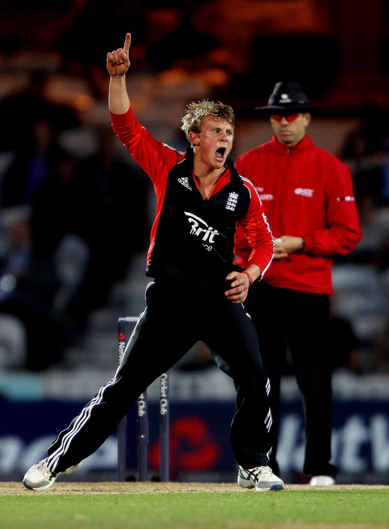 Scott Borthwick bowled an impressive spell, England v West Indies, 2nd Twenty20, The Oval, September 25, 2011