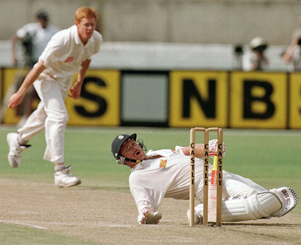 Robin Smith ducks a bouncer from Shaun Pollock, South Africa v England, 3rd Test, Durban, 2nd day, December 15, 1995