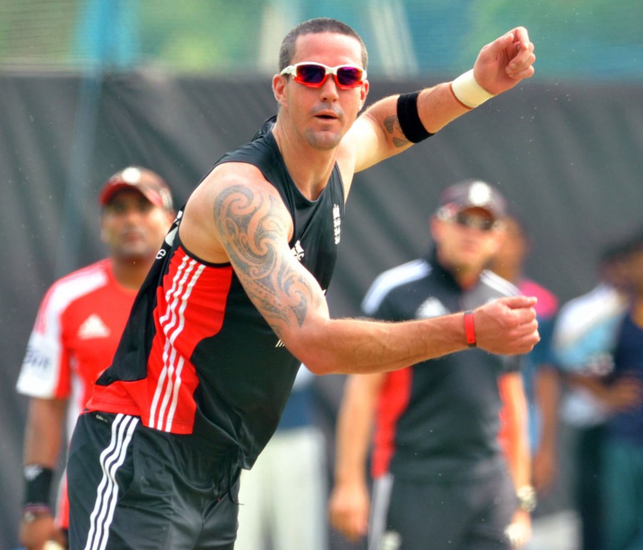 Kevin Pietersen bowls in the nets, Hyderabad, October 6, 2011