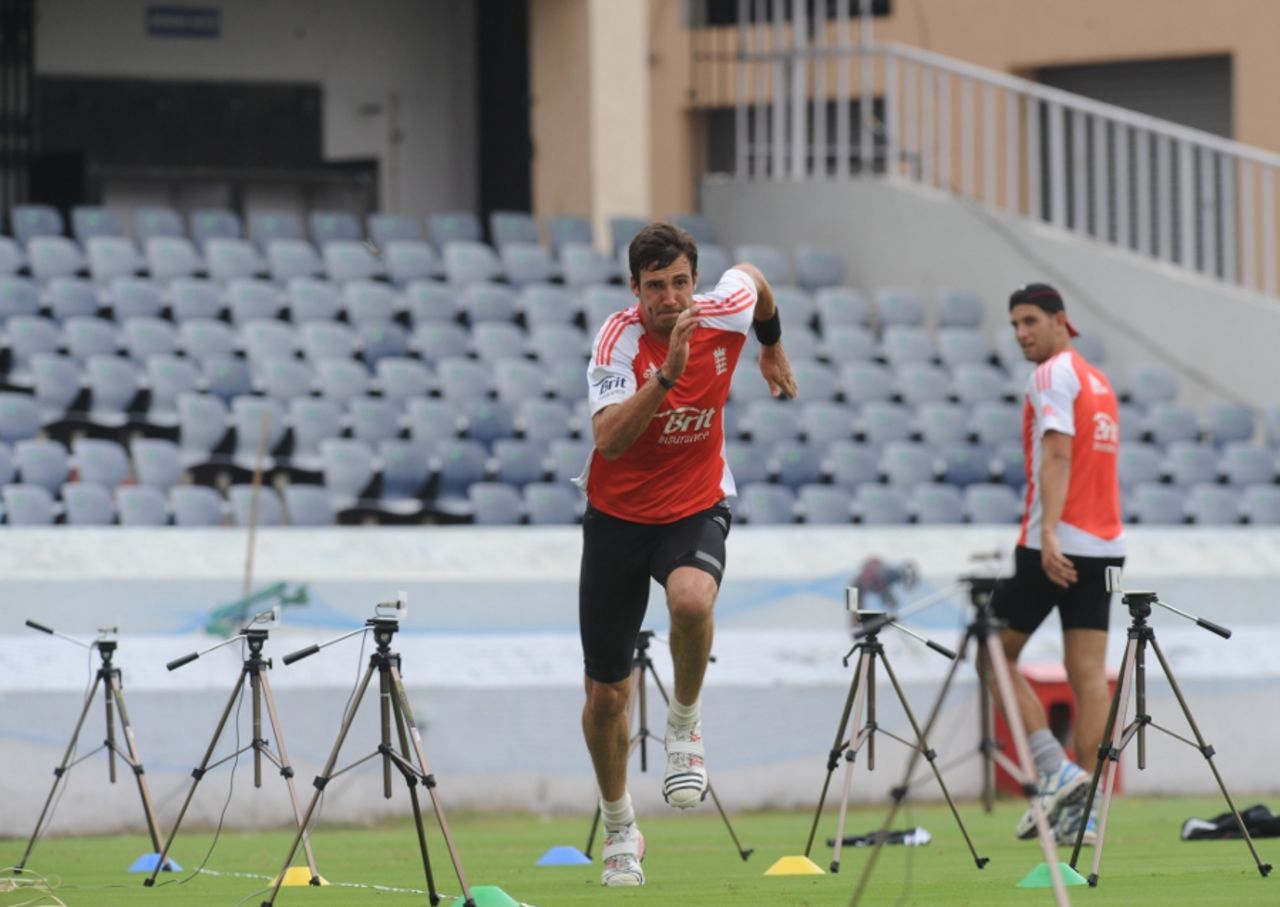 Steven Finn does some sprint training during England's practice session, Hyderabad, October 7 2011