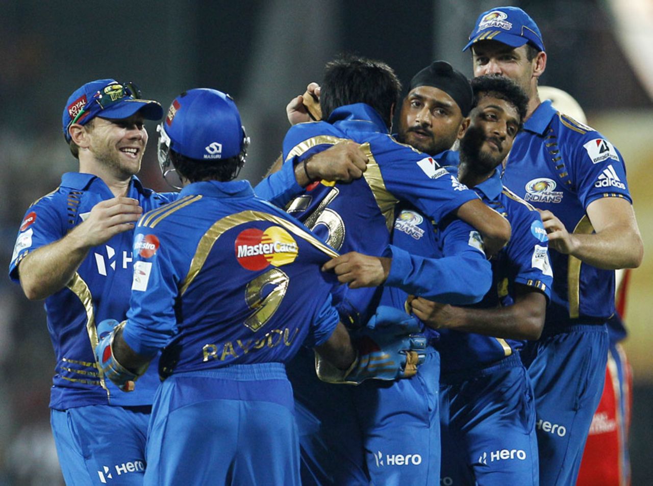 Mumbai Indians are delighted to get rid of Chris Gayle, Mumbai Indians v RCB, CLT20 final, Chennai, October 9, 2011