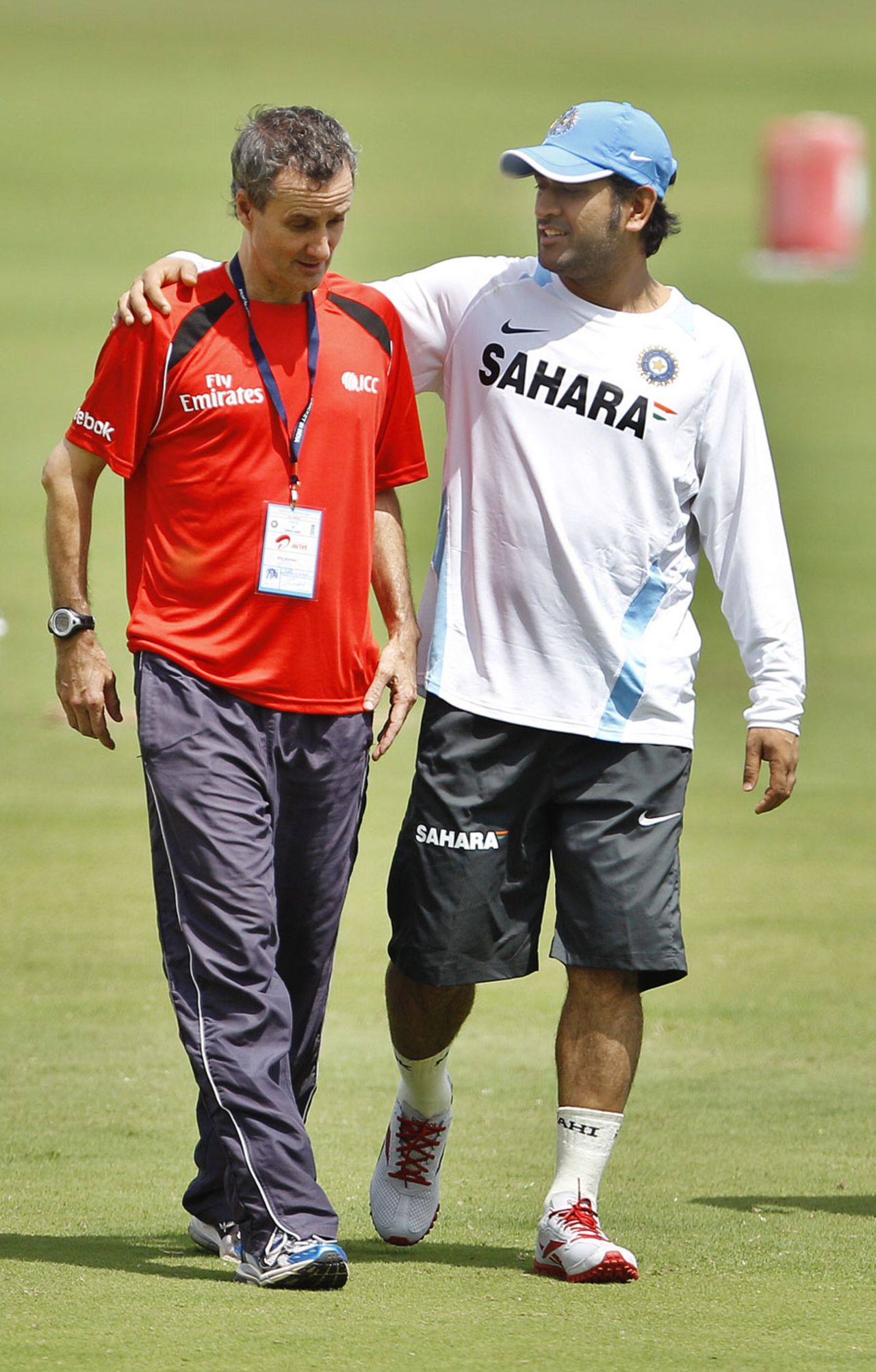 Umpire Billy Bowden and MS Dhoni have a chat, Hyderabad, October 13, 2011