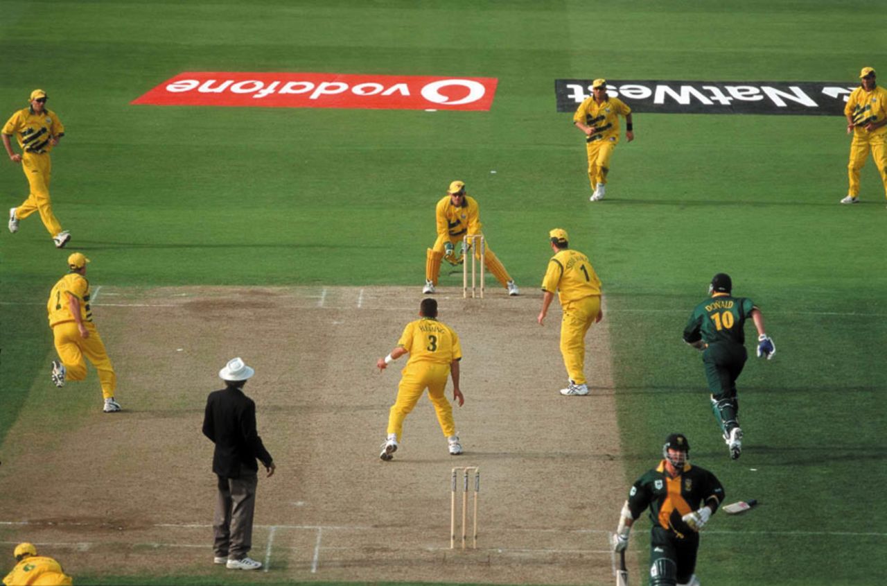 Allan Donald is run out and the game is tied, Australia v South Africa, 2nd semi-final, World Cup, Birmingham, June 17, 1999