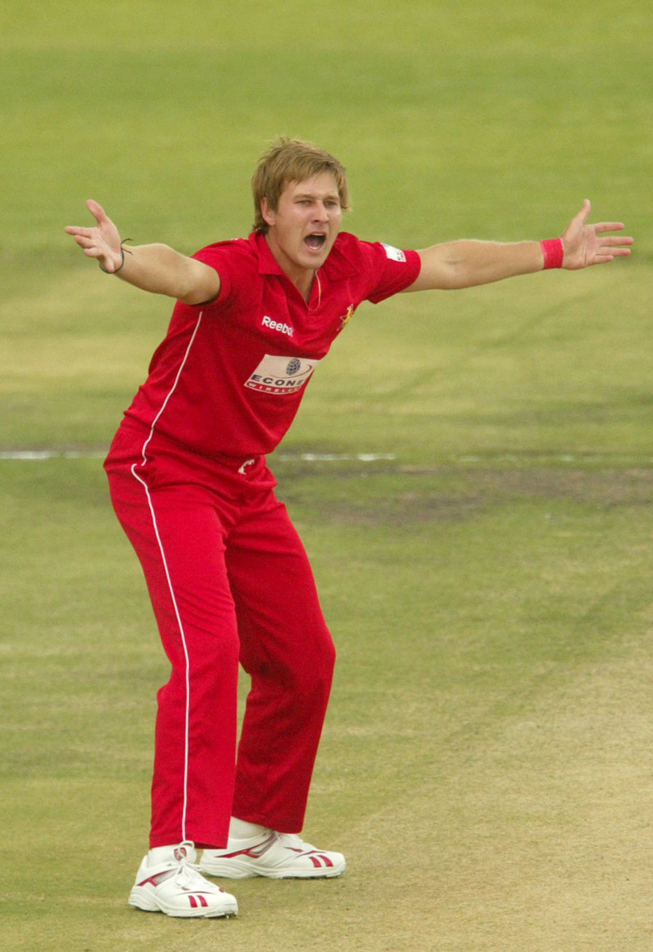Kyle Jarvis picked up two wickets, Zimbabwe v New Zealand, 2nd Twenty20, Harare, October 17, 2011