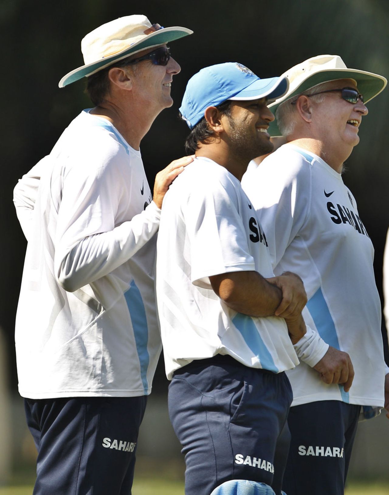 Eric Simons, MS Dhoni and Duncan Fletcher share a light moment, Mohali, October 19, 2011