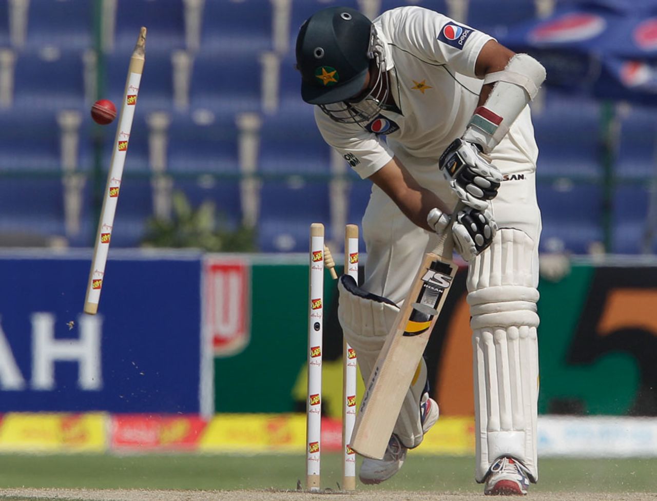 Azhar Ali is bowled by Chanaka Welegedara, Pakistan v Sri Lanka, 1st Test, Abu Dhabi, 3rd day, October 20, 2011