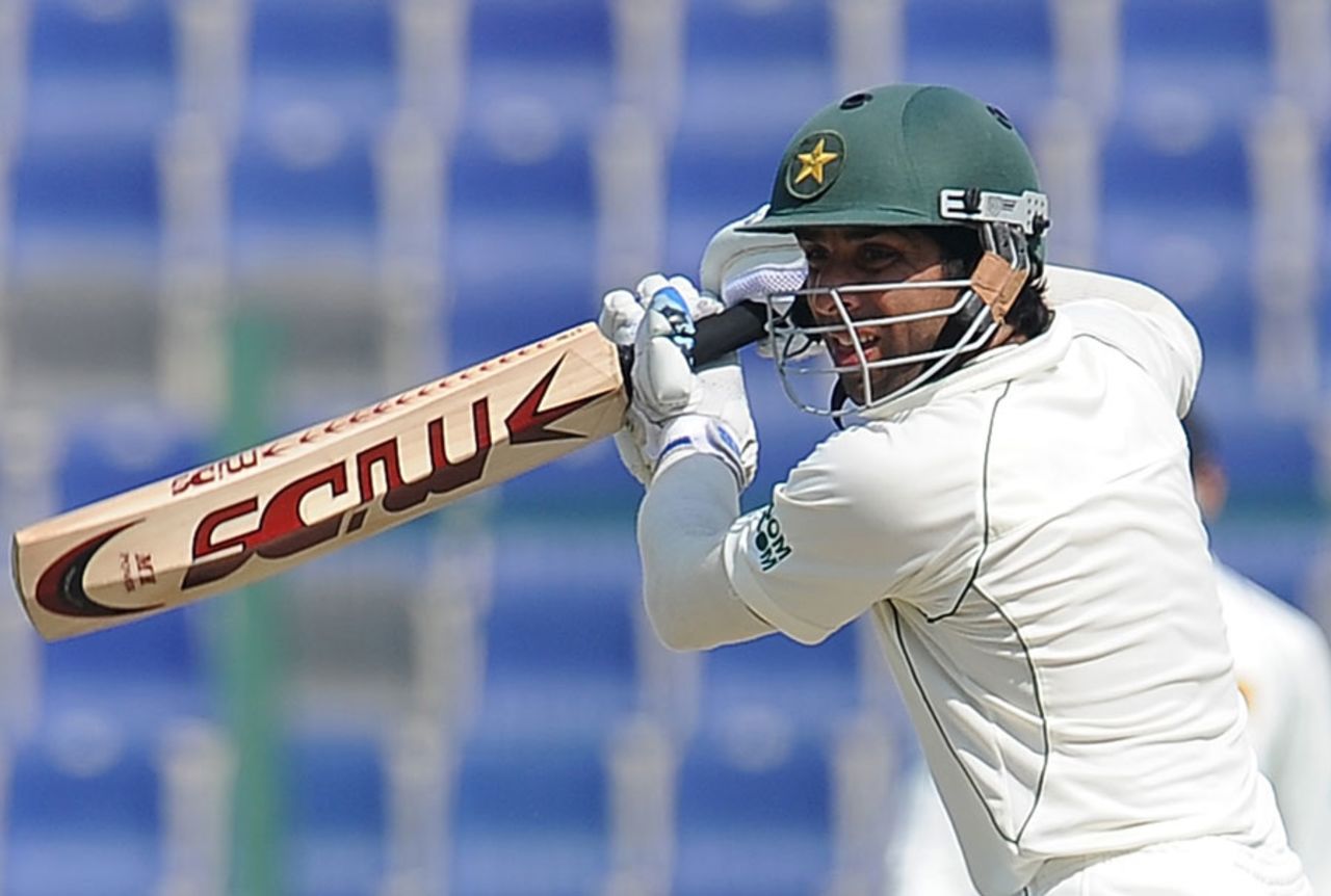 Taufeeq Umar steers one to the off side, Pakistan v Sri Lanka, 1st Test, Abu Dhabi, 3rd day, October 20, 2011
