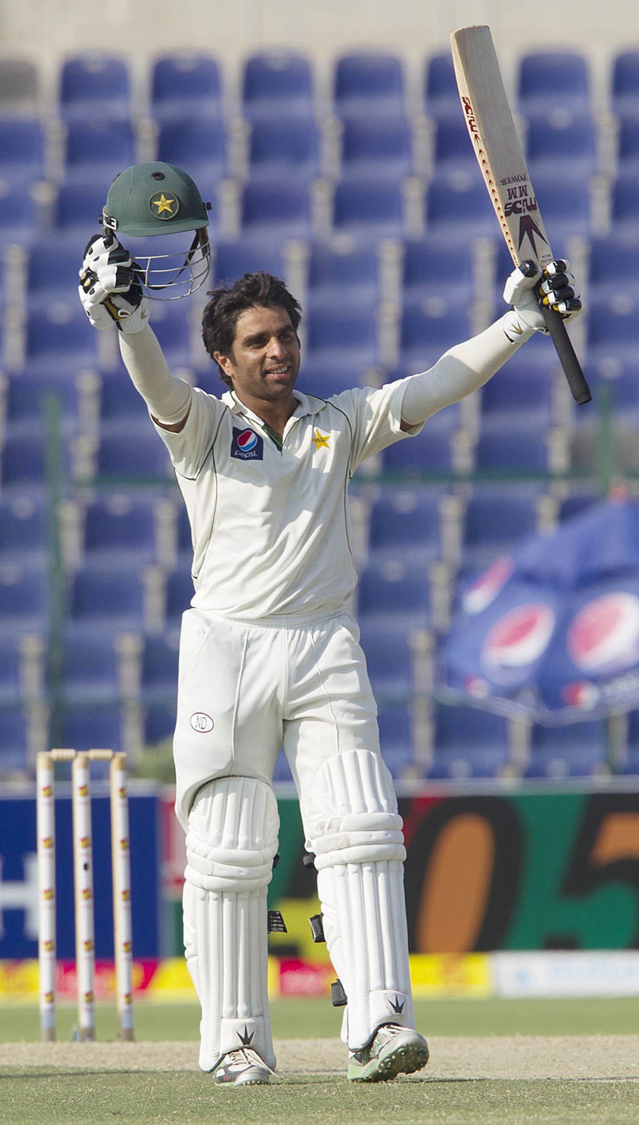 Taufeeq Umar hit is maiden Test double-ton, Pakistan v Sri Lanka, 1st Test, Abu Dhabi, 3rd day, October 20, 2011